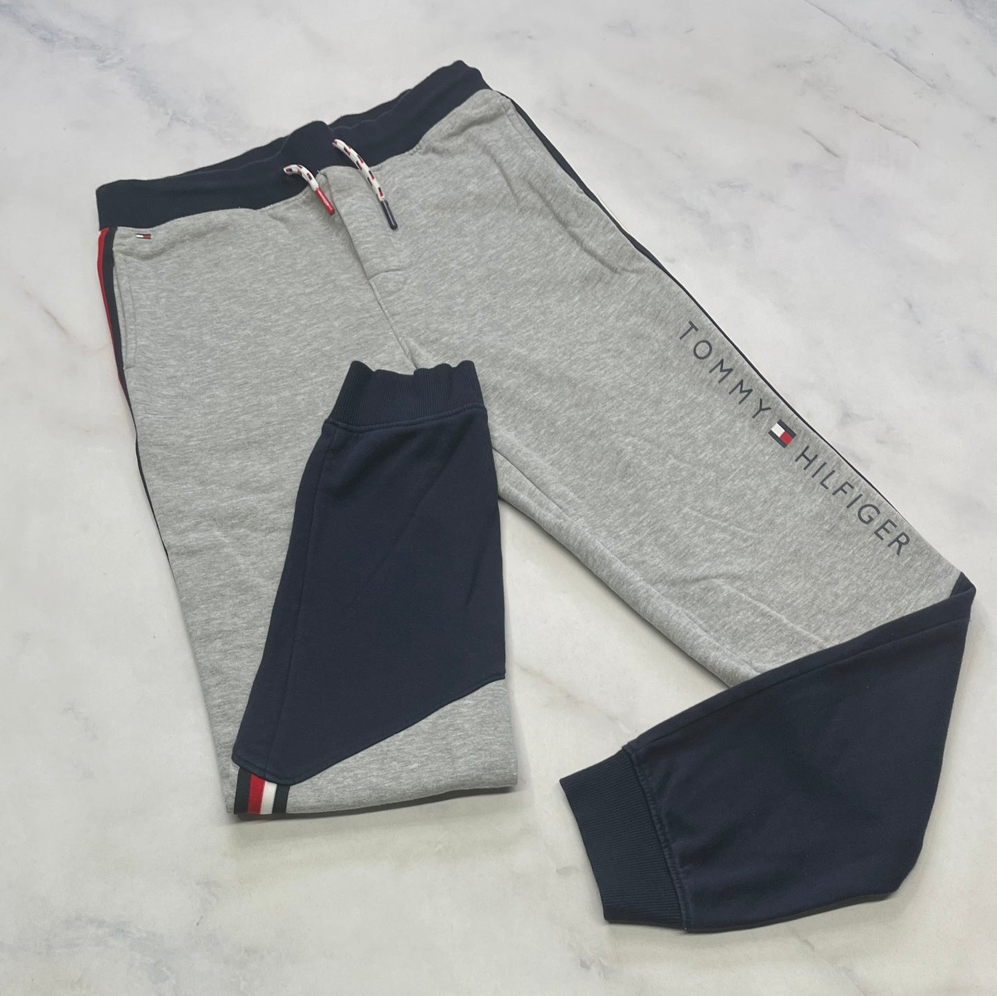 Tommy : Jog. 16-18( + 16 ans ) super état.