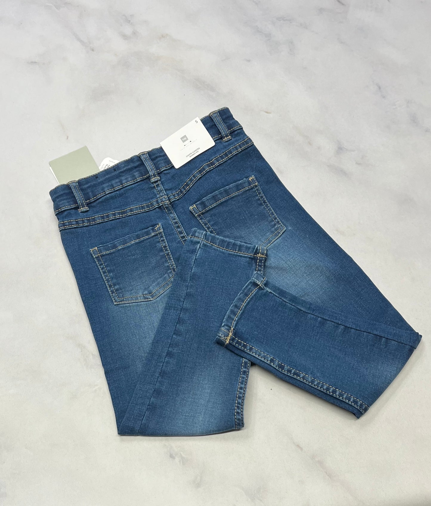 Skinny : Jeans Tag 5 ans fille neuf. Ajustable .