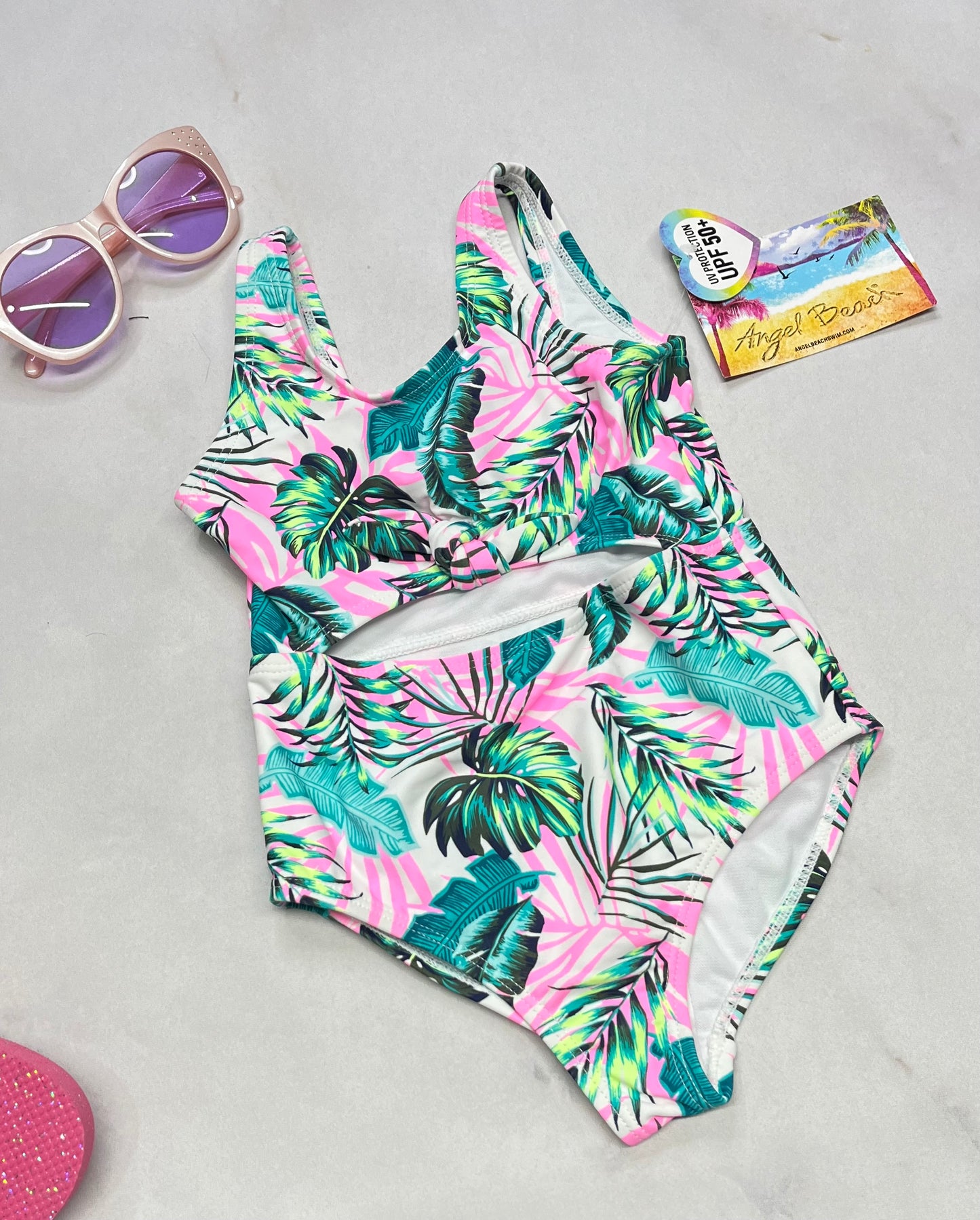 💦 Maillot : Angel Beach fait 18-24 mois . Dos entre ouvert ! Neuf !
