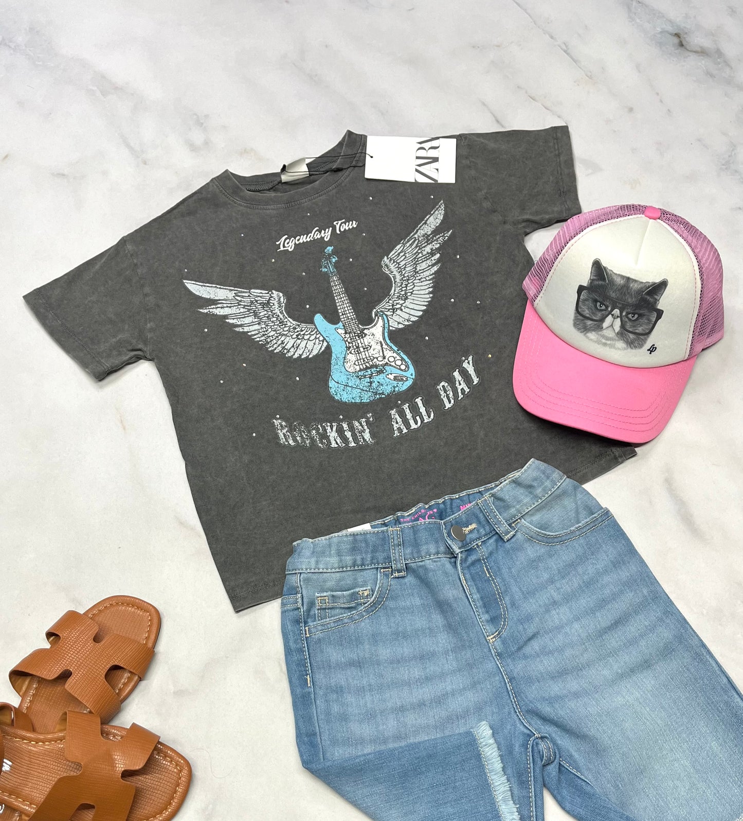 🩵 ZARA : manche courte 6 ans fille look vieillit avec brillant . Neuf !