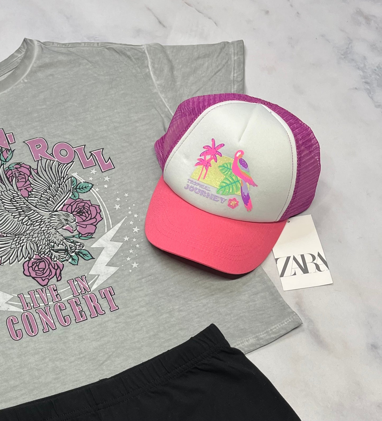 đź’• Casquette ZARA : neuve O/S fille ( fait 7-10 ans ) ajustable .