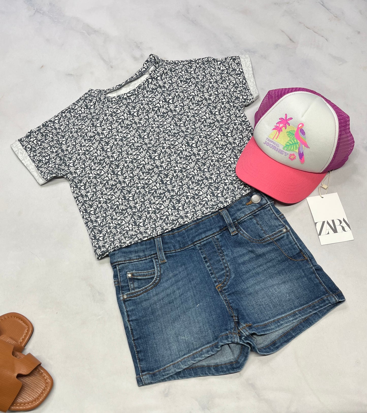 đź’™Salopette en jeans : stretch fait 4 ans fille ajustable . ( sans le manche courte ) .