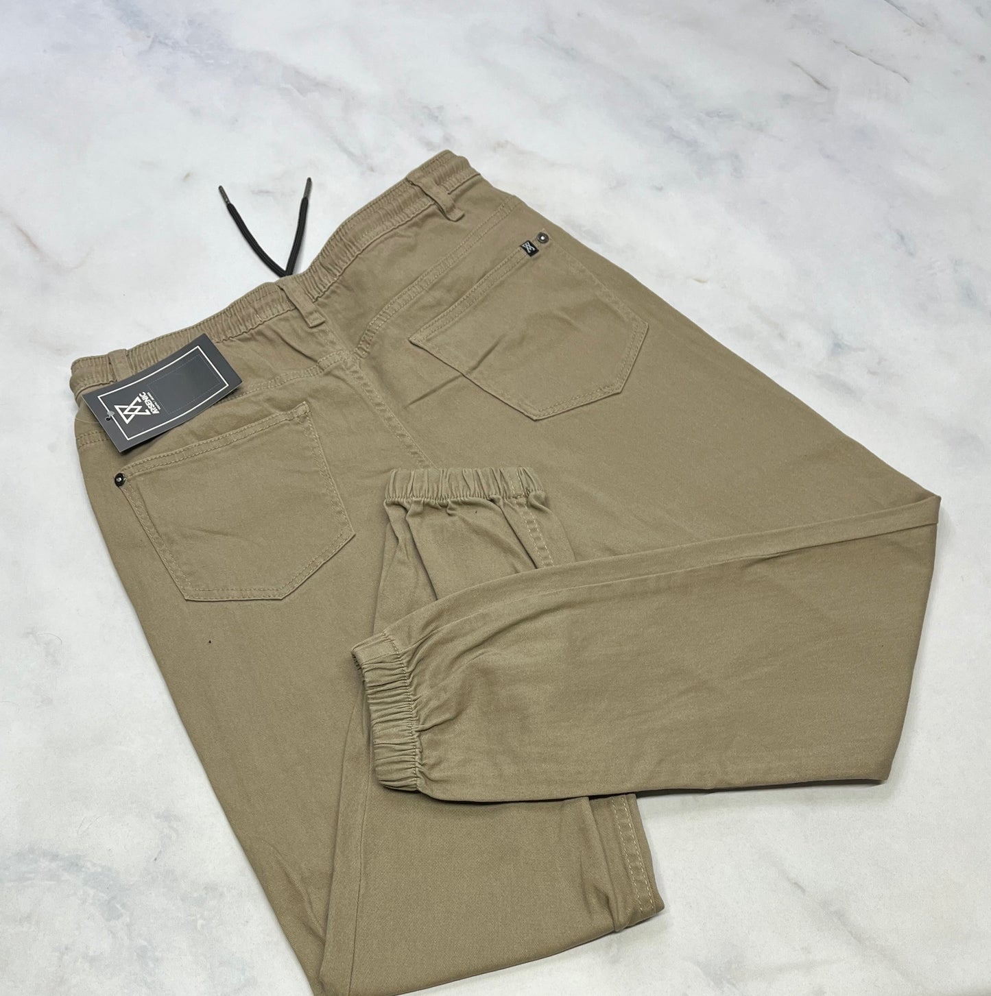 SOLDE ! Arsenic : Taille 14-16 ans mais fait court de longueur (12-13 ans de longueur ) neuf!