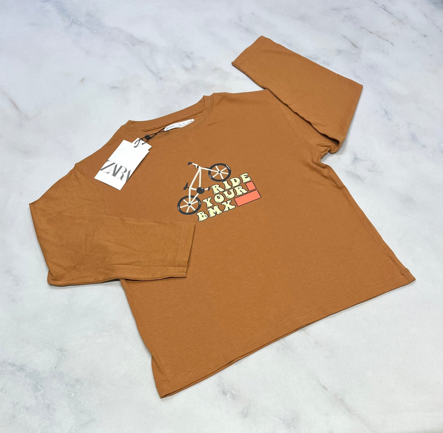 Zara: BMX fait 6-6x coupe lousse neuf!