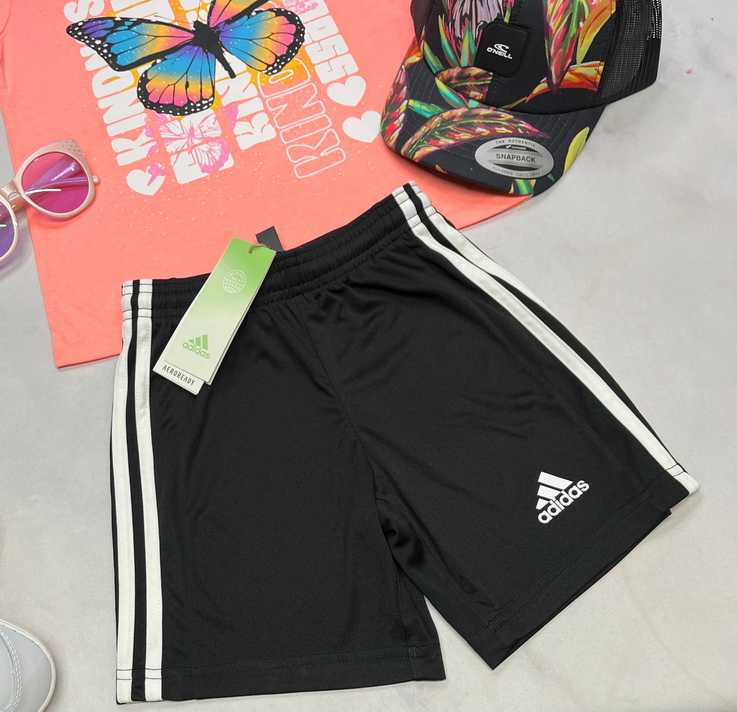 🤩 Short : Adidas en tissu de sport 7-8 ans fille neuve !