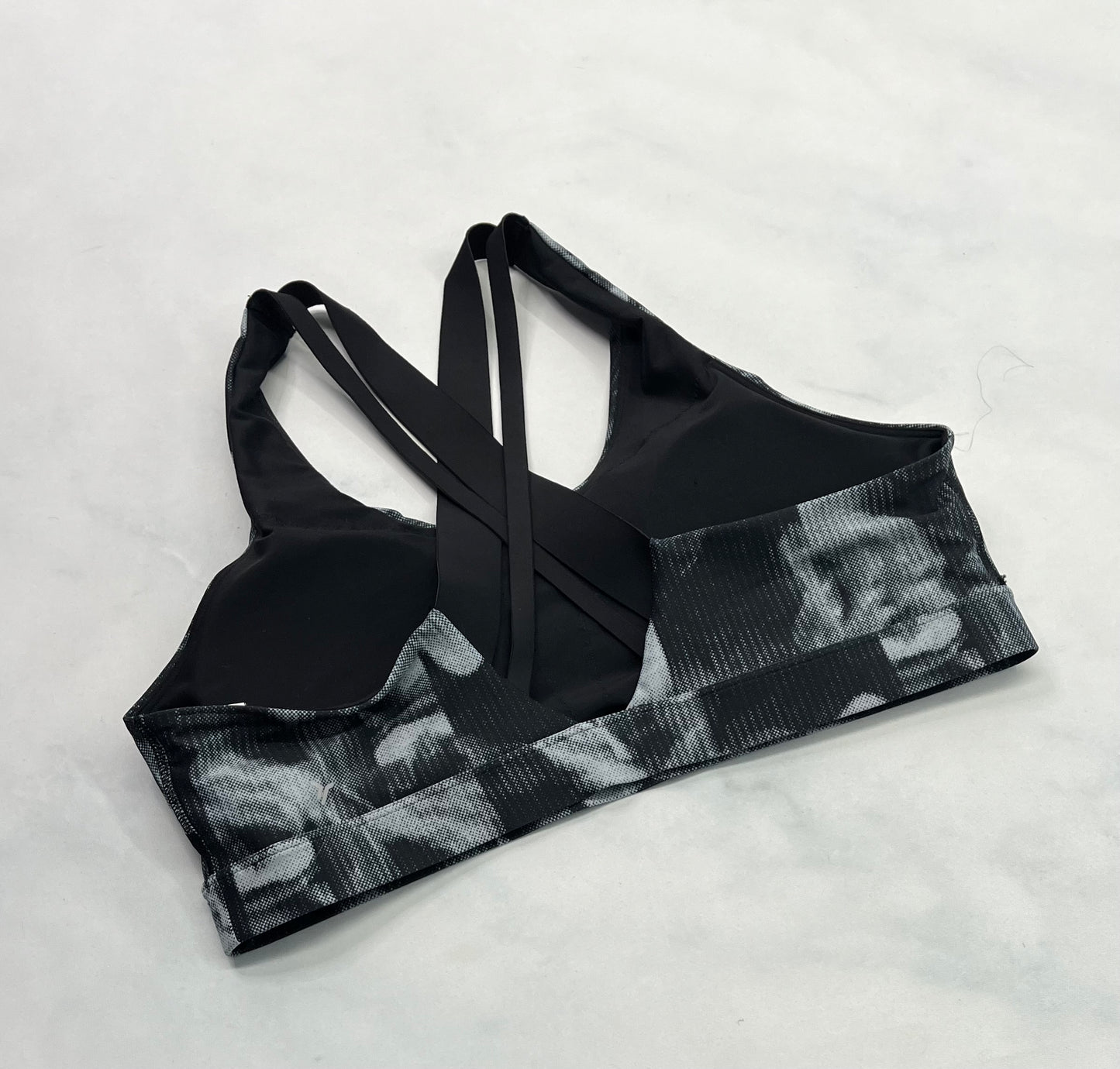 Top sport : Old N. qualité ++ XL/ femme comme neuf .