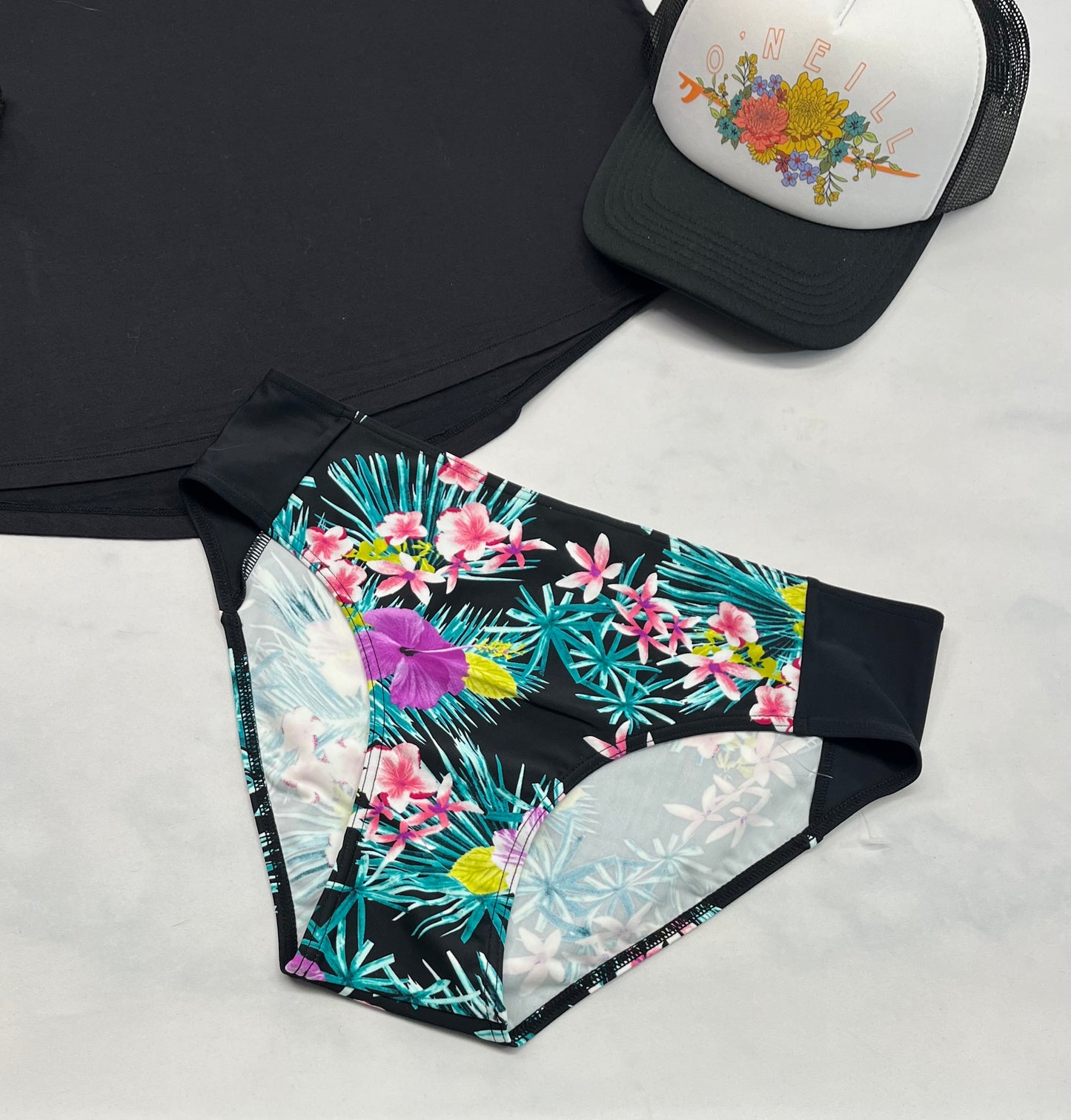 💦 Bas de maillot : état neuf ! Fait Small femme. ( pas porter )