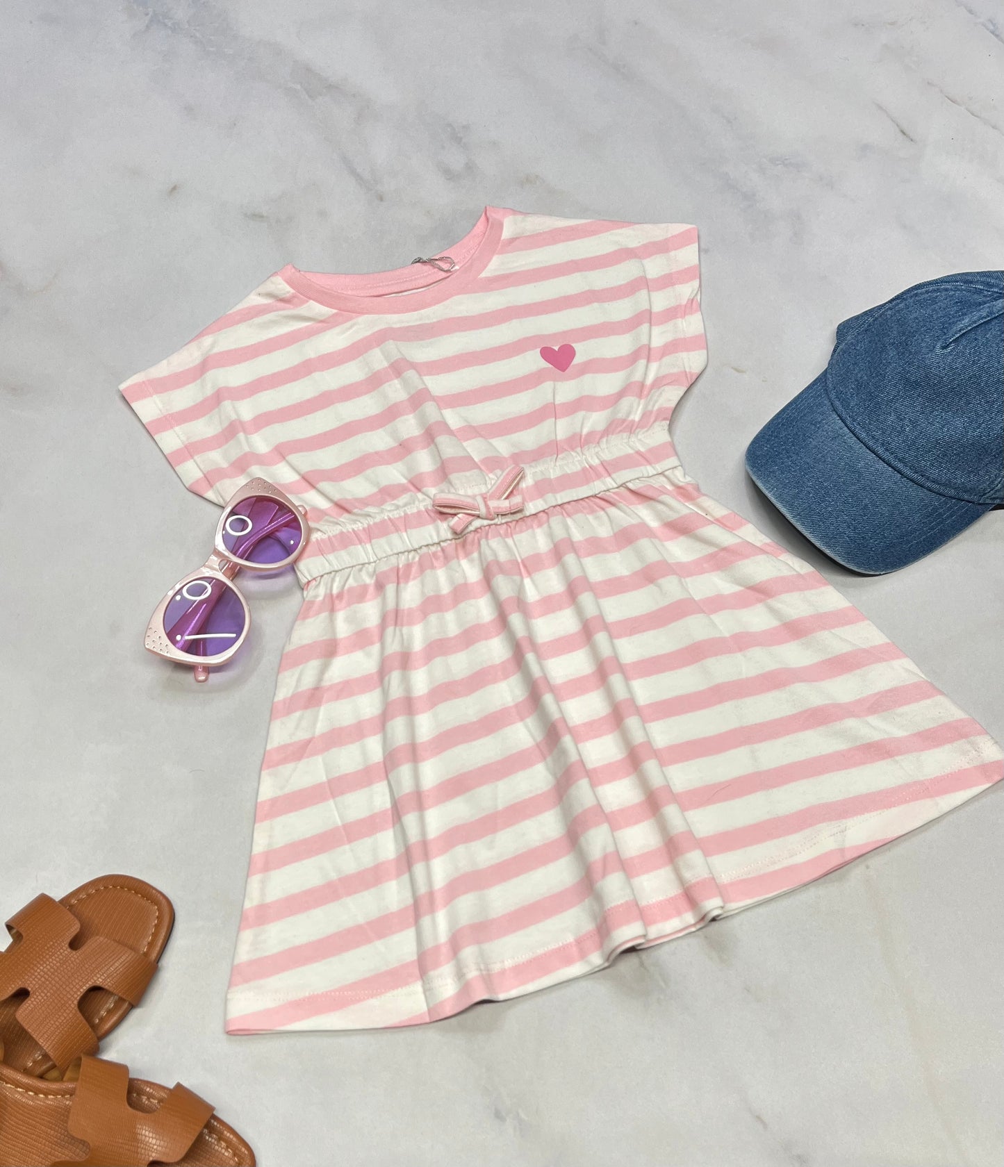 đź’• Robe : 4(3-4 ans ) fille Tag neuve .