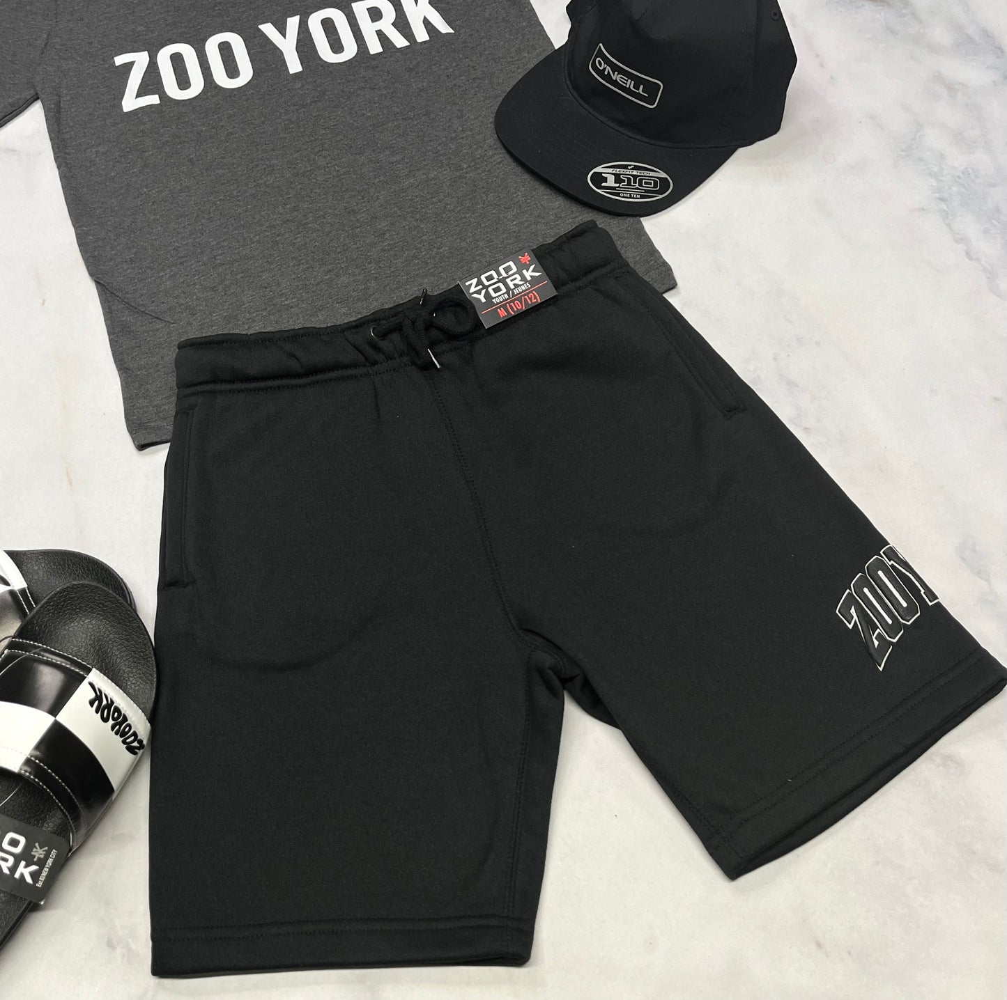 🩵 Bermuda en ouaté : Zoo York ! Ouaté doux à l’intérieur . 10-12 ans garçon neuf !