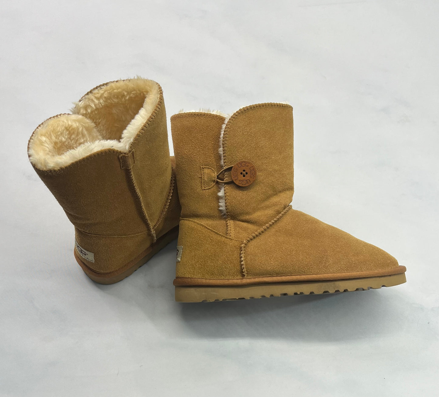 UGG: Botte neuve doublé 10/ femme . Ultra chaude confo !