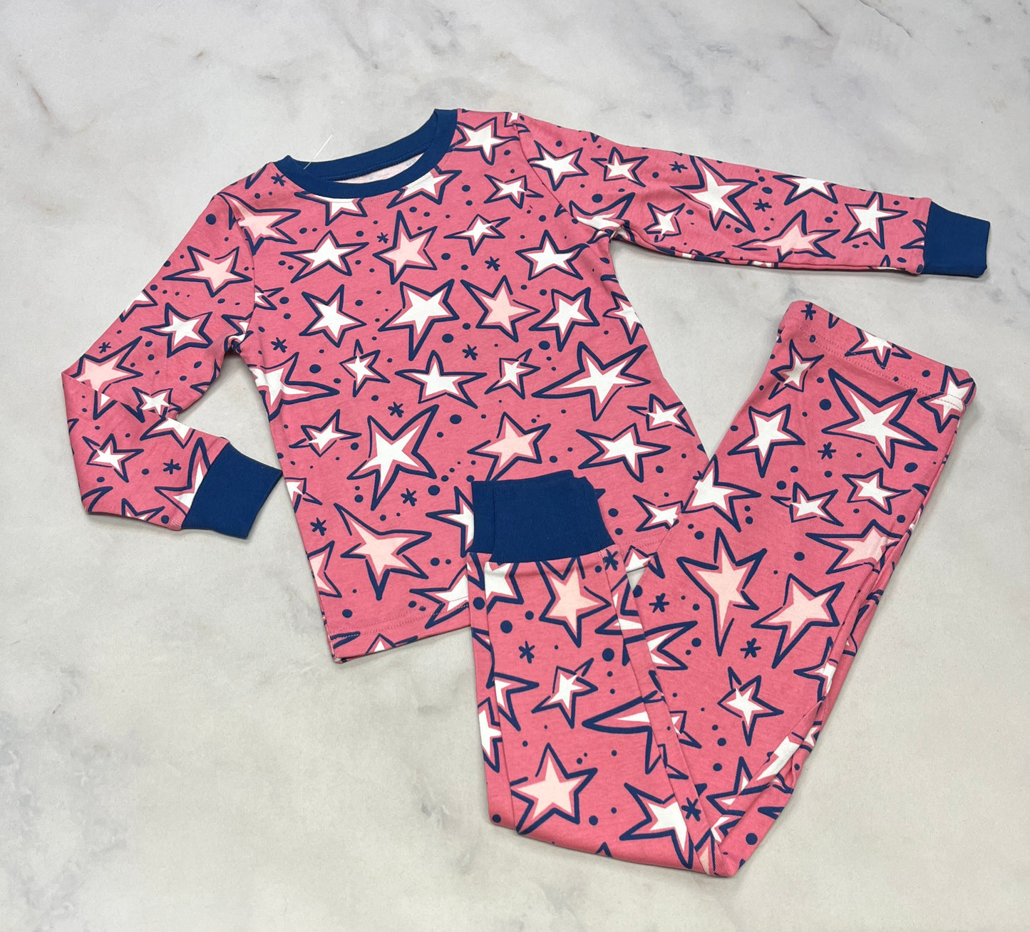Pyjama : 5 ans neuf !