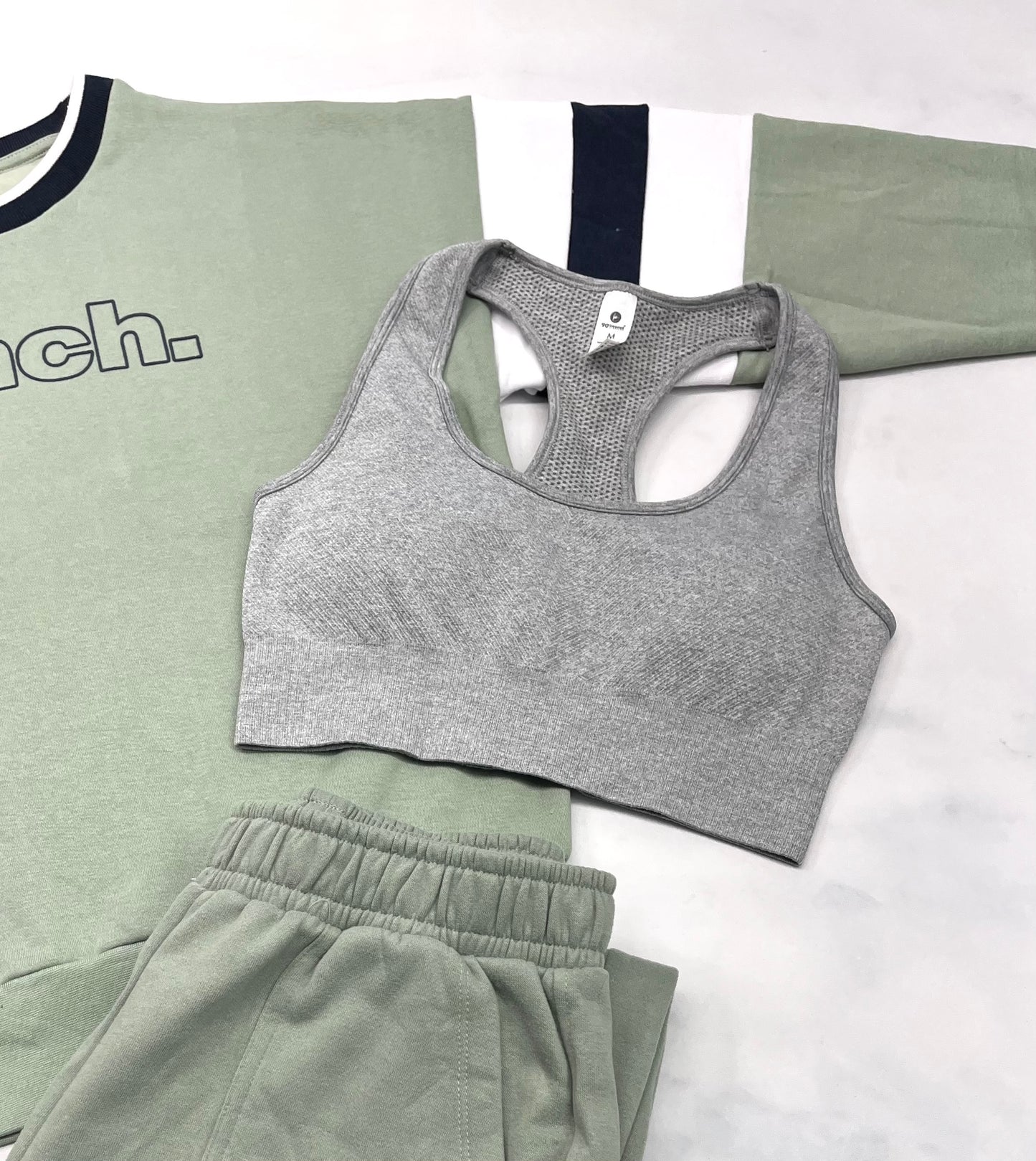 đ Top : sport gris texturĂ© M/ fit stretch neuf !