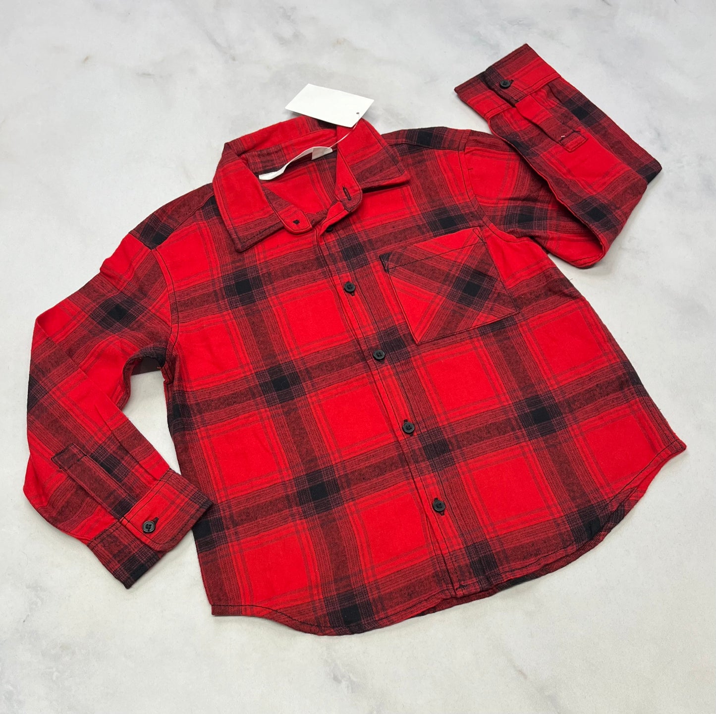 Chemise : molle douce fait 5 ans neuve .