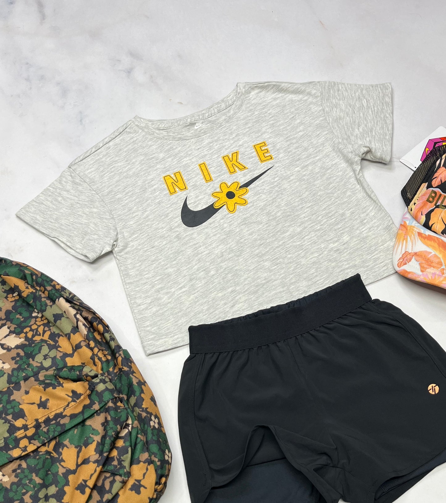 🌼 Manche courte : NIKE 6 ans fille neuf !