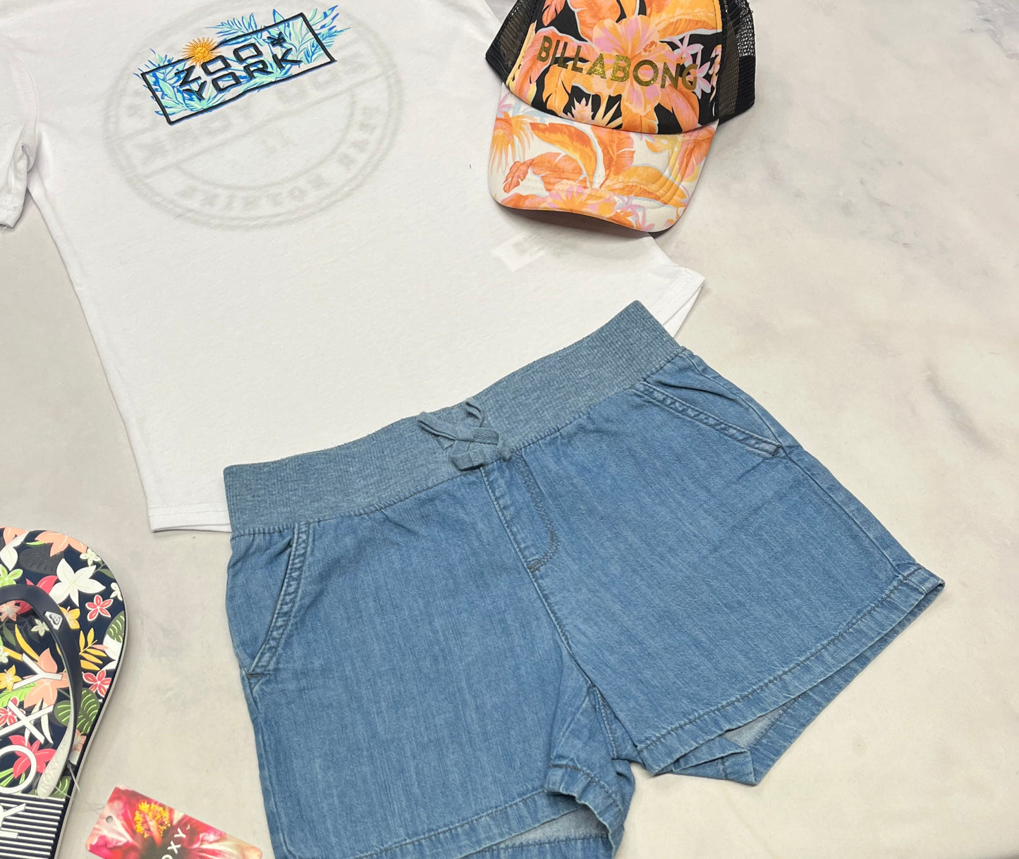 🌻 Short : jeans ultra molle 10 ans super état comme neuve .