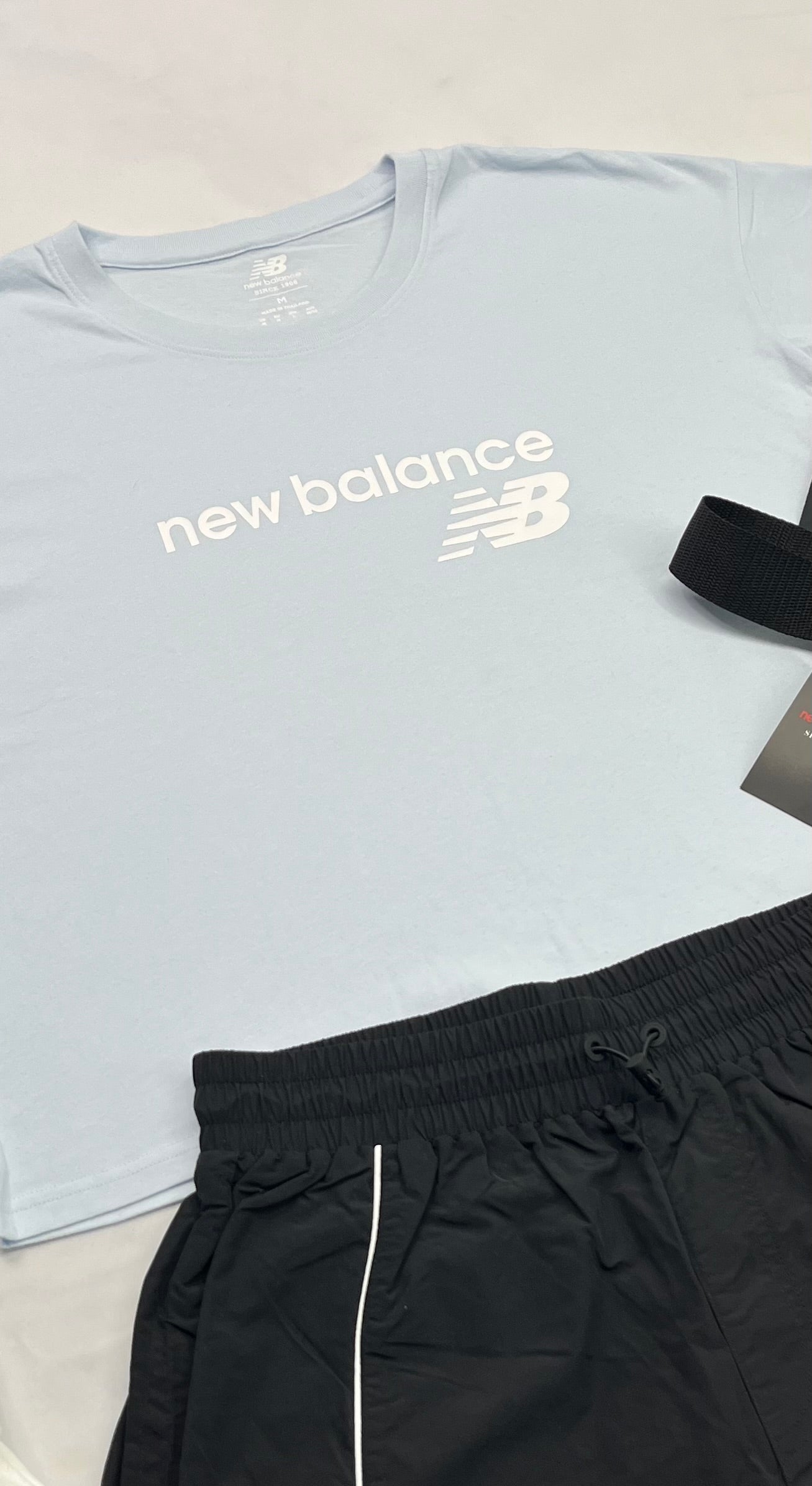 🩵 Manche courte: New Balance bleu M/ femme look relax fit neuf !