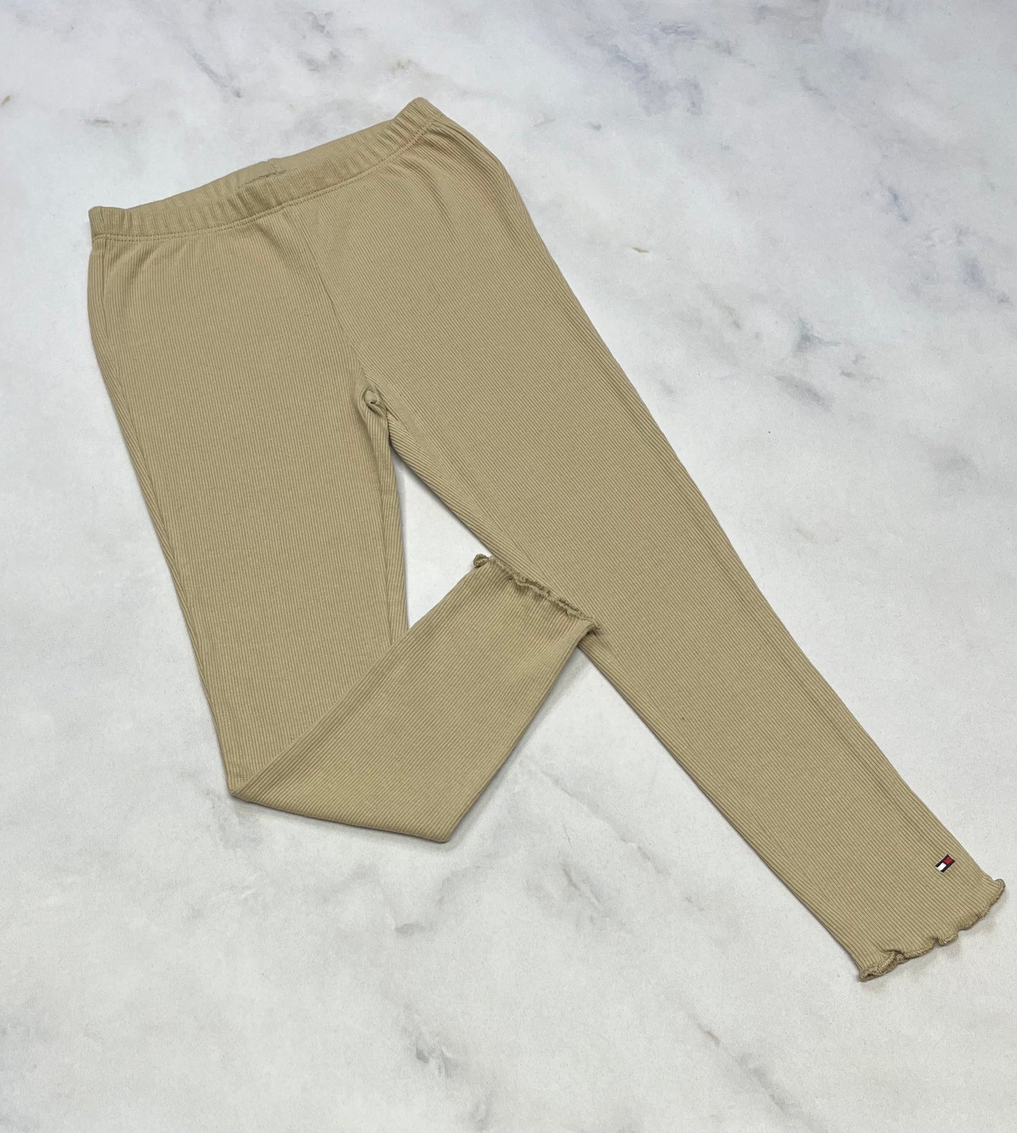 Tommy legging : texturé neuf 5 ans . (Logo au bas )