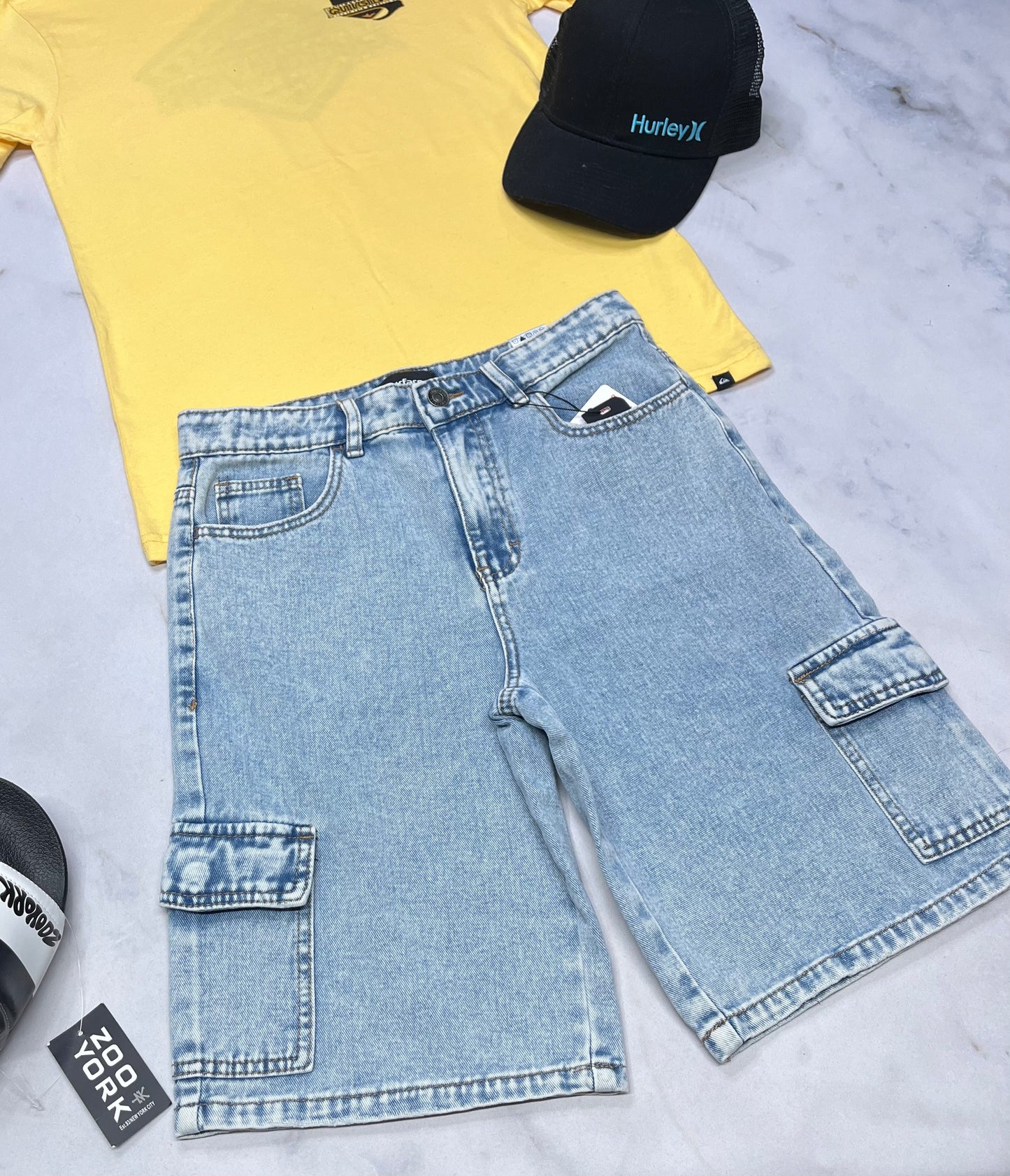 ☀️ Bermuda cargo : Blum en jeans mou confo . 16 ans garçon ajustable neuf !