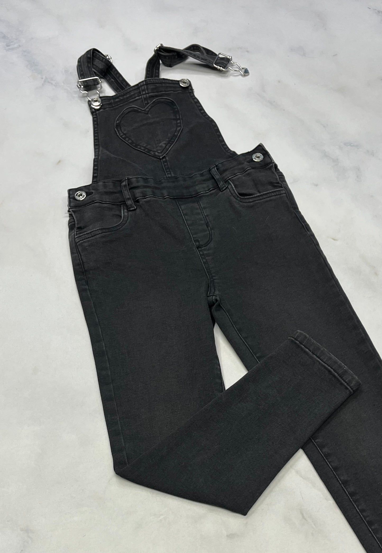 Salopette : tissu Jeg.jeans stretch mou / ajustable comme neuve . Fait 6x