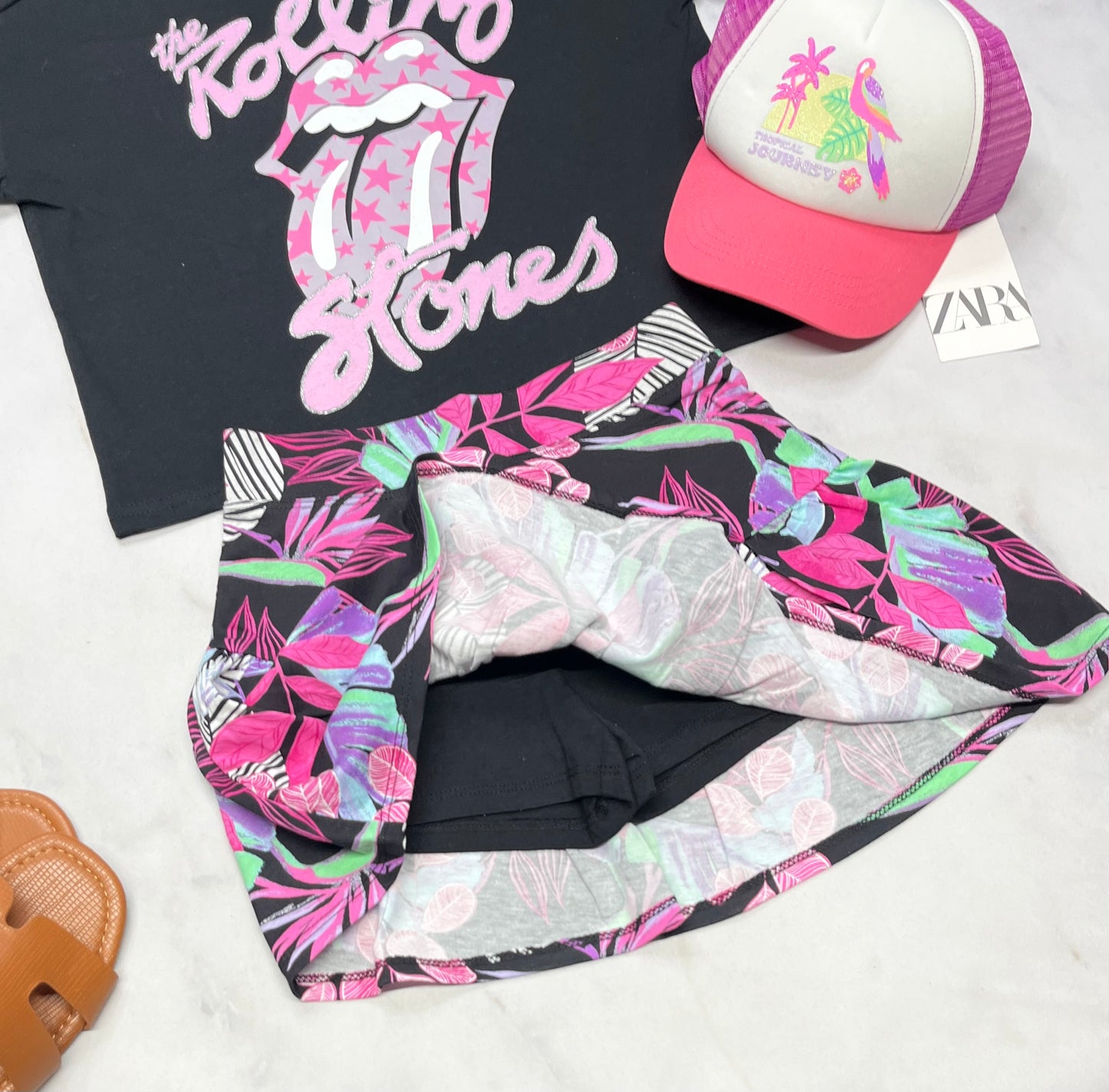 💕 Jupe fleurit :avec short intégré 7-8 ans neuve .