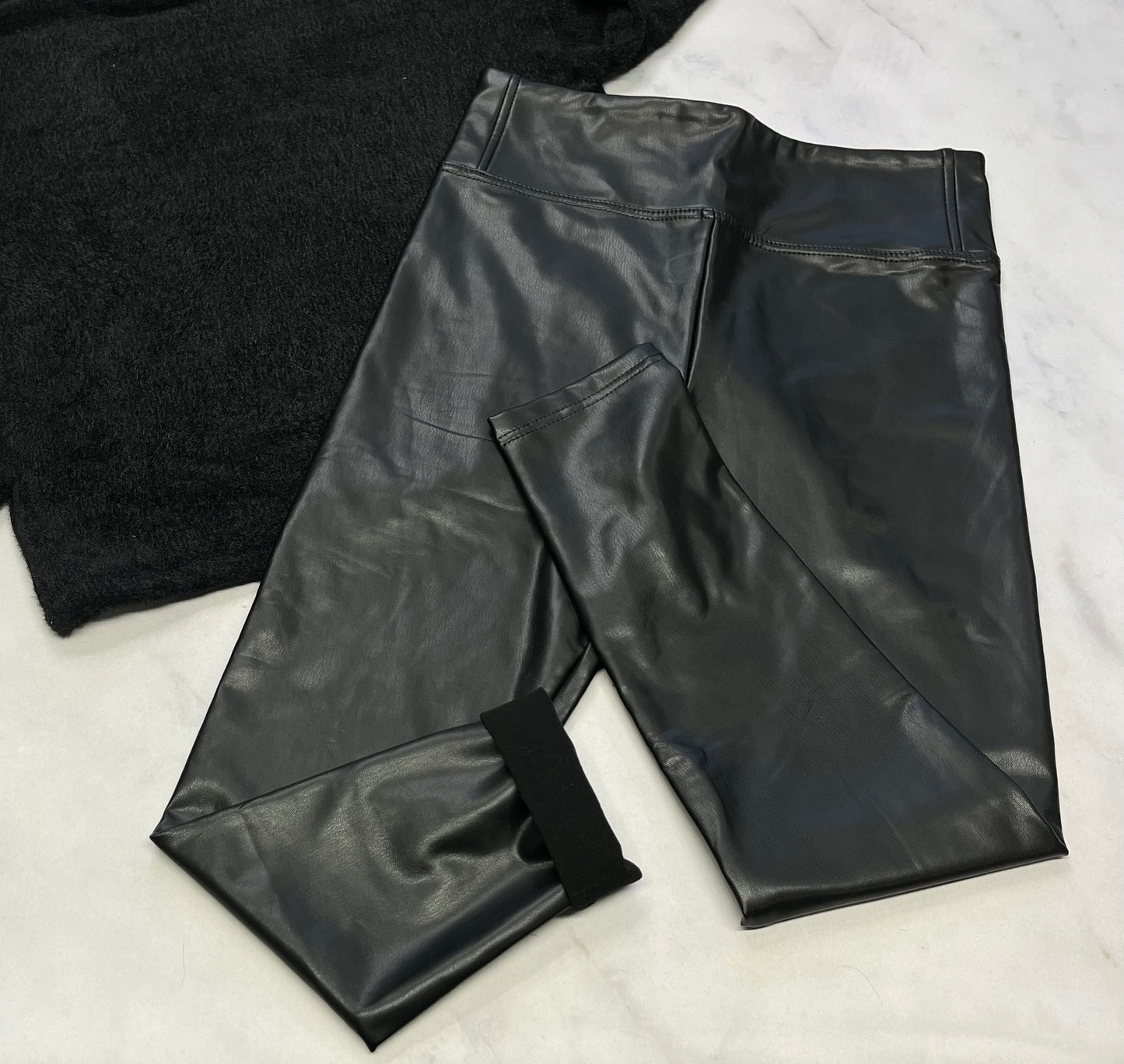 Duo : Tricot noir hyper doux manche ballon neuf ! 14-16 ans + Pantalon look cuir mou Bella & Birdie neuf 14-16 ans neuf ! Micro polar int.