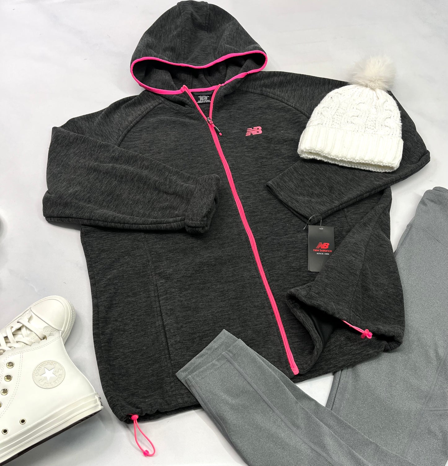 🌸 Manteau New Balance : en polar charcoal ( cordon de serrage au bas de chaque côtés ) . 2XL femme neuf !