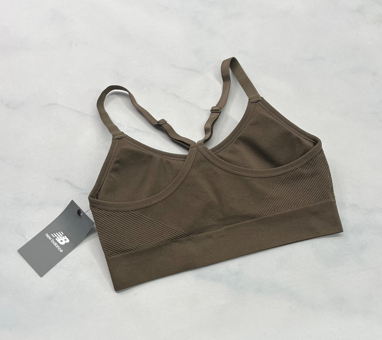 New Balance: Top sport café / couleur tendance neuf! fait : Médium et fait : Large