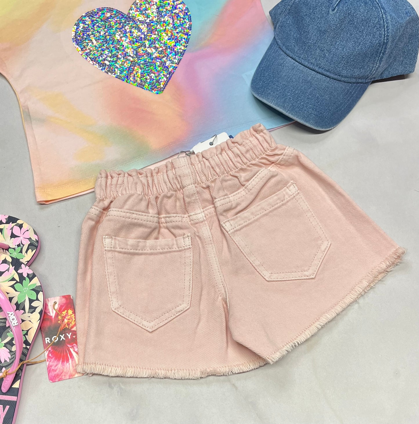 🩵 Short jeans : Rose Blum . Molle confo taille haute élastique! 4 ans fille.