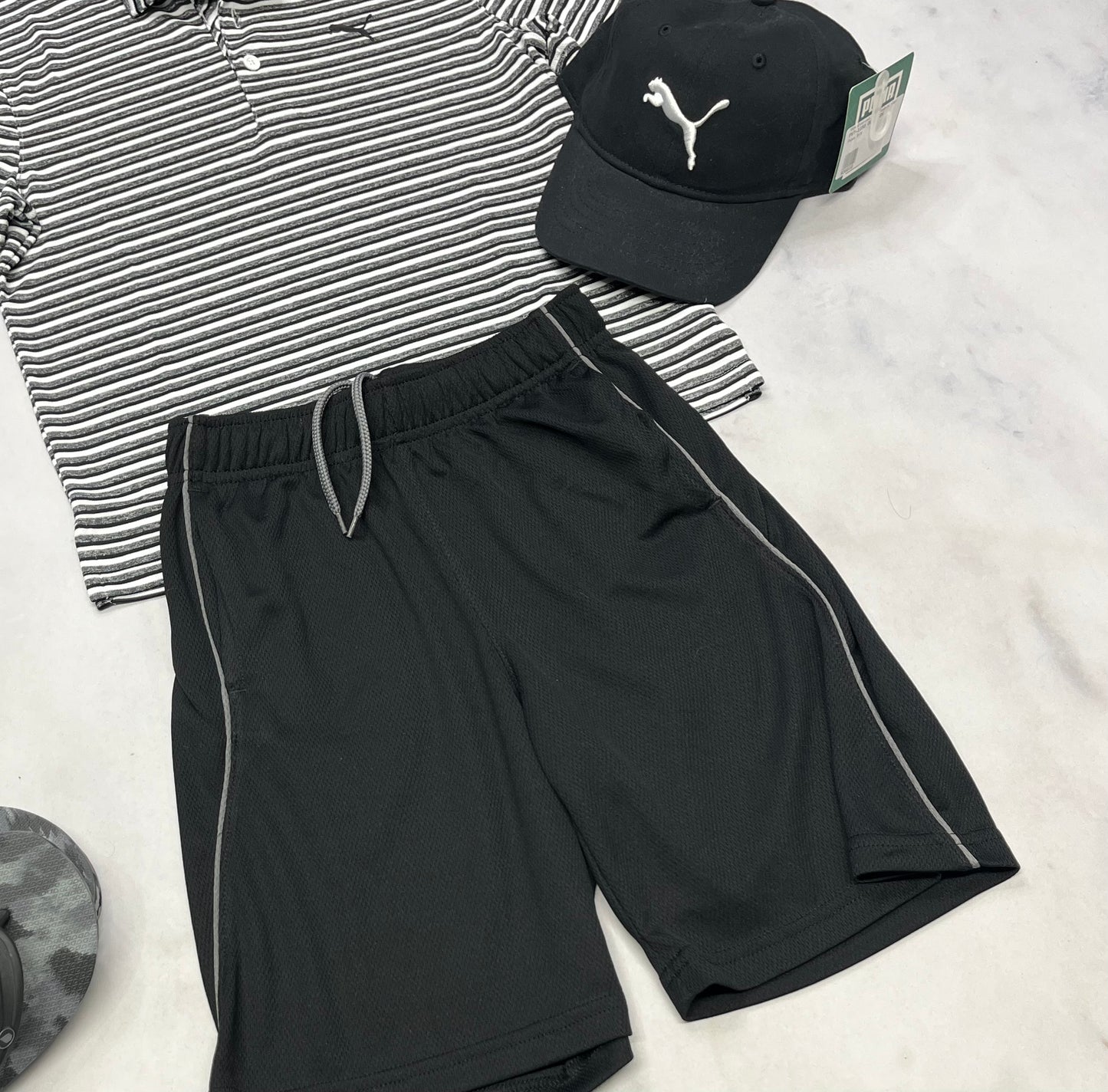 ☀️ Bermuda : tissu de sport noir 7 ans garçons neuf !