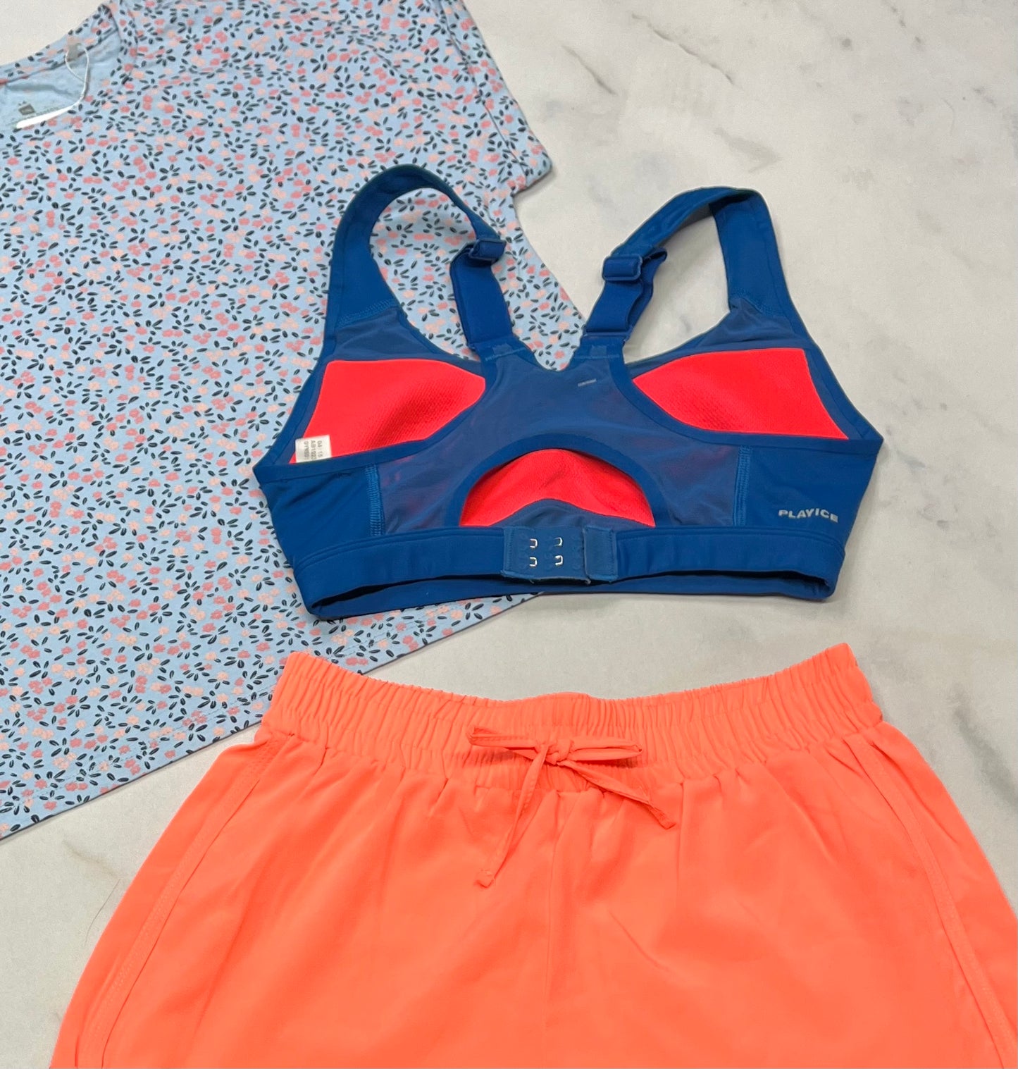đź’™ Top sport : Reebok fait XS/12 ans ado comme neuf ! Bretelles ajustable .