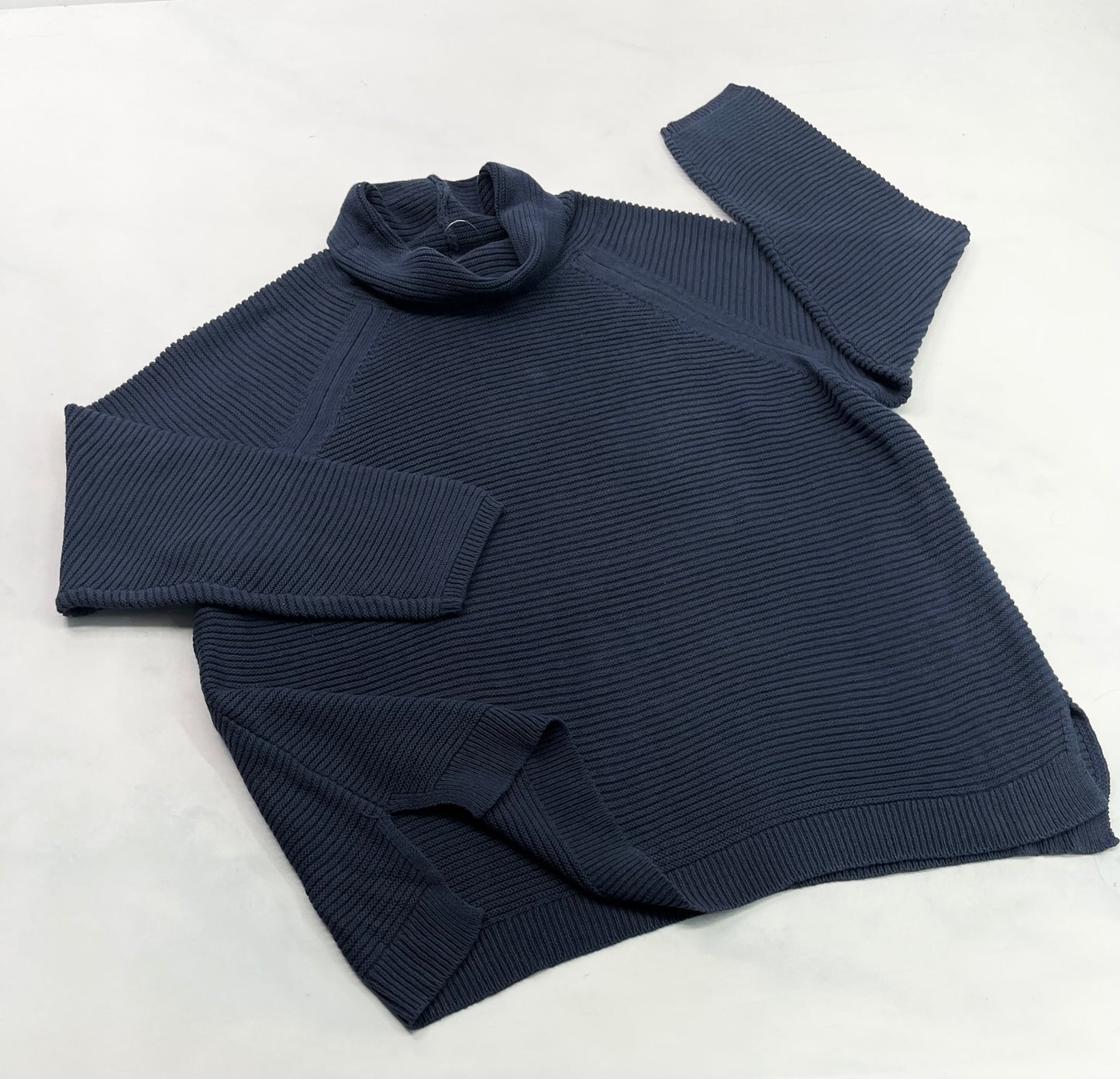 Banana Republic : Beau tricot bleu stretch dans tout les sens . XXL / femme neuf !