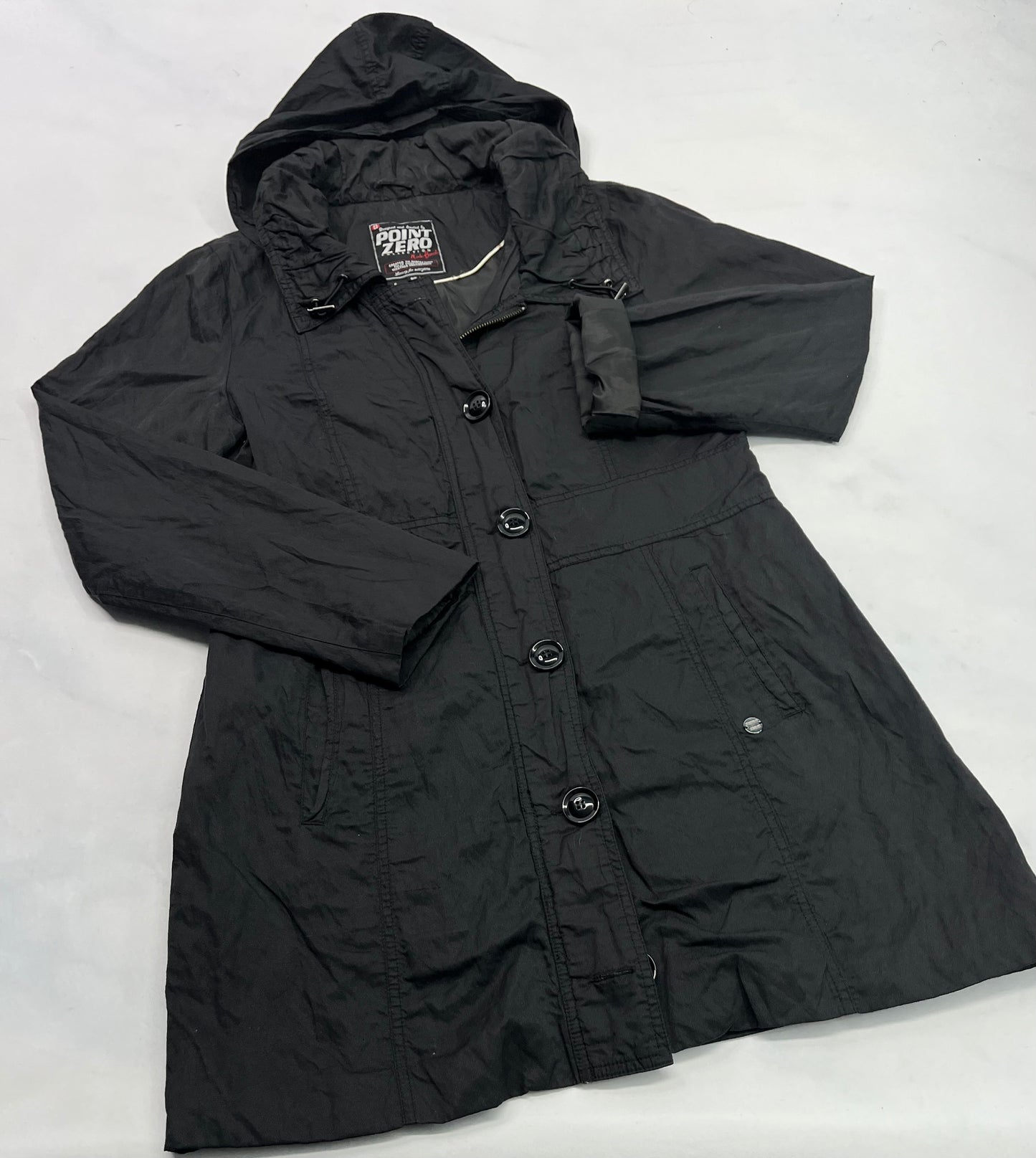 Point Zéro : Manteau mi saison capuchon amovible . Fait M/ femme .