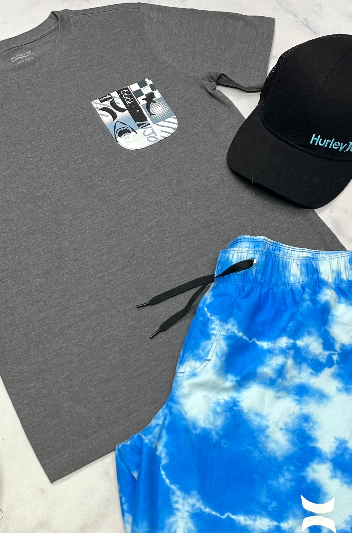 đź’™ T-Shirt : Hurley 14-16 ans neuf !