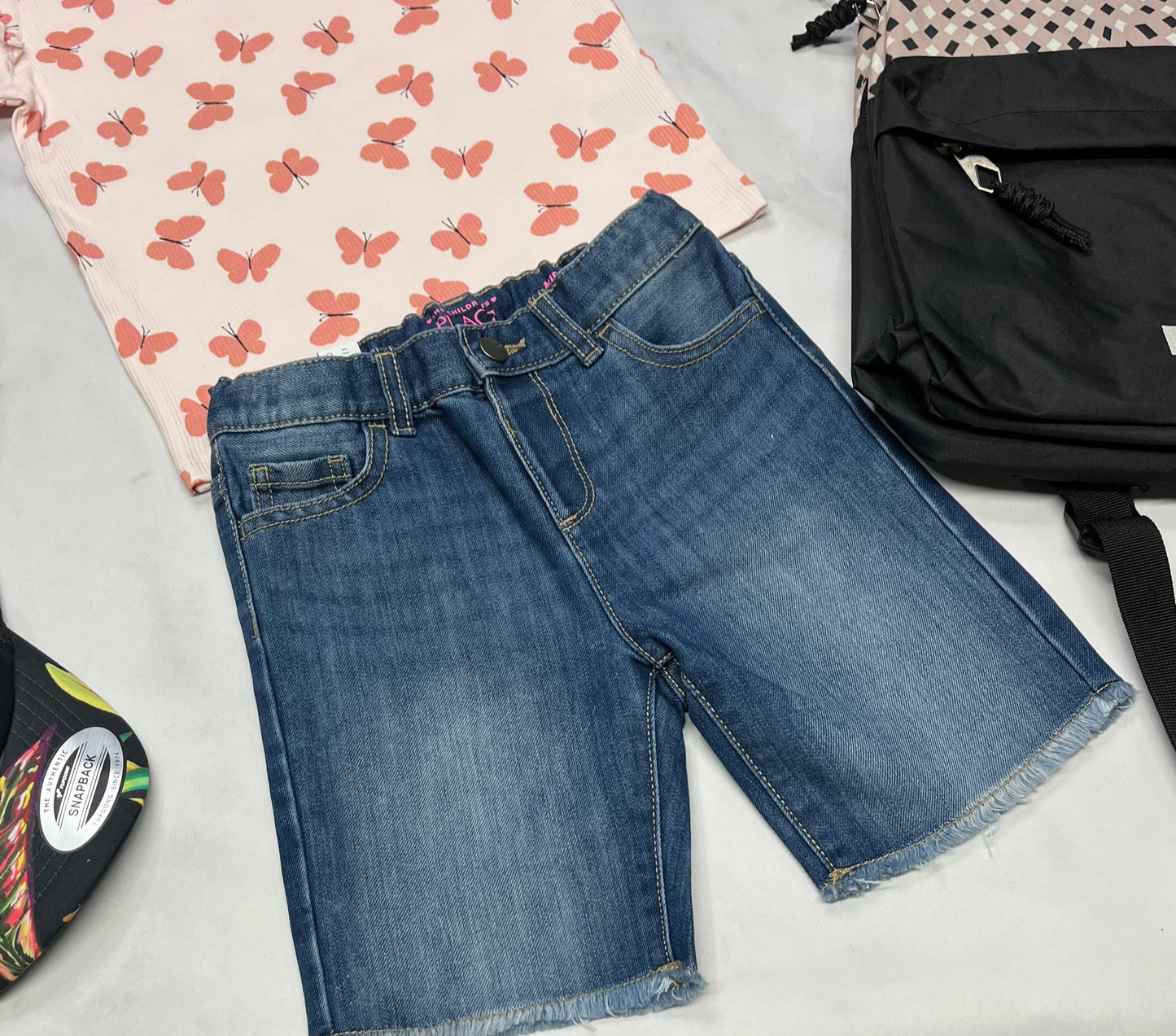 đ Bermuda : jeans mou confo + 6 ans fille neuf ! Ajustable .