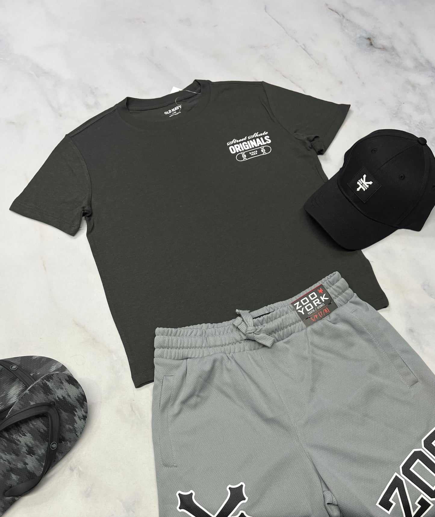 💙T-Shirt : skate soft ( charcoal ) 7-8 ans garçon neuf ! Beau logo au dos .