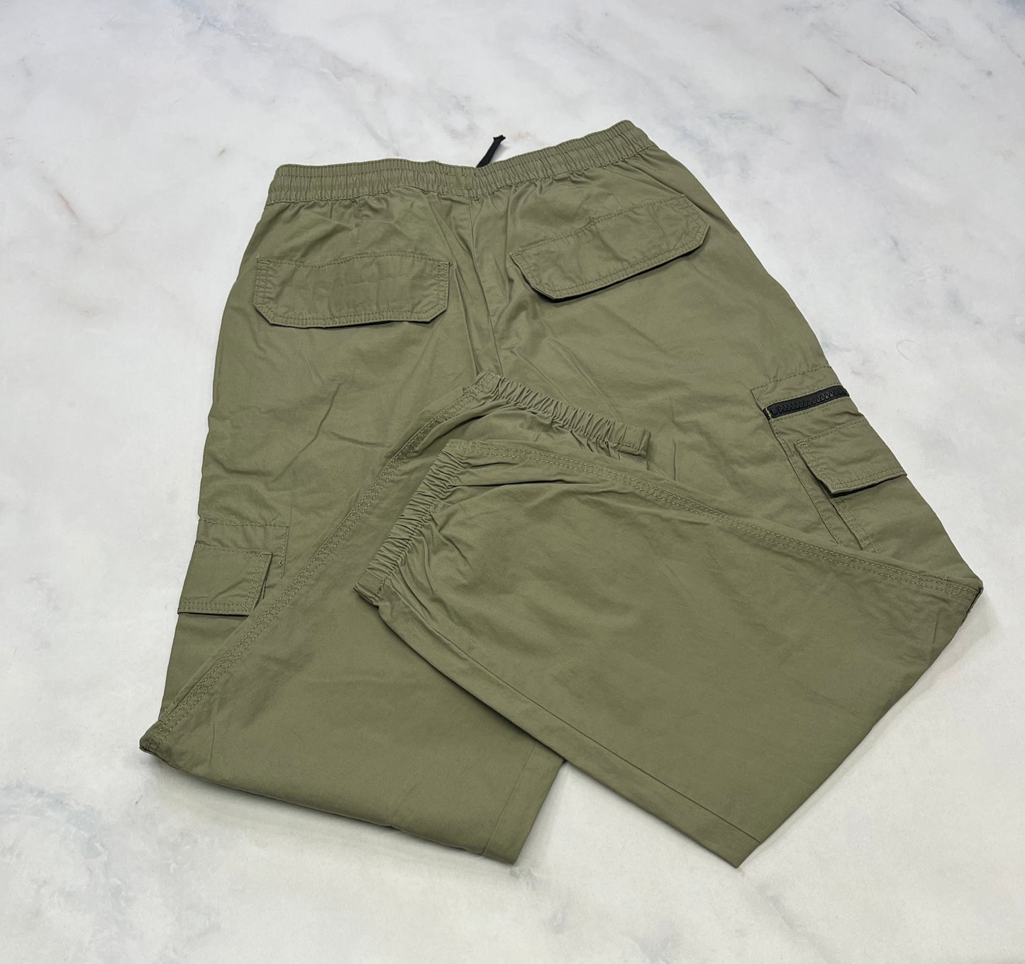 Pantalon cargo neuf !