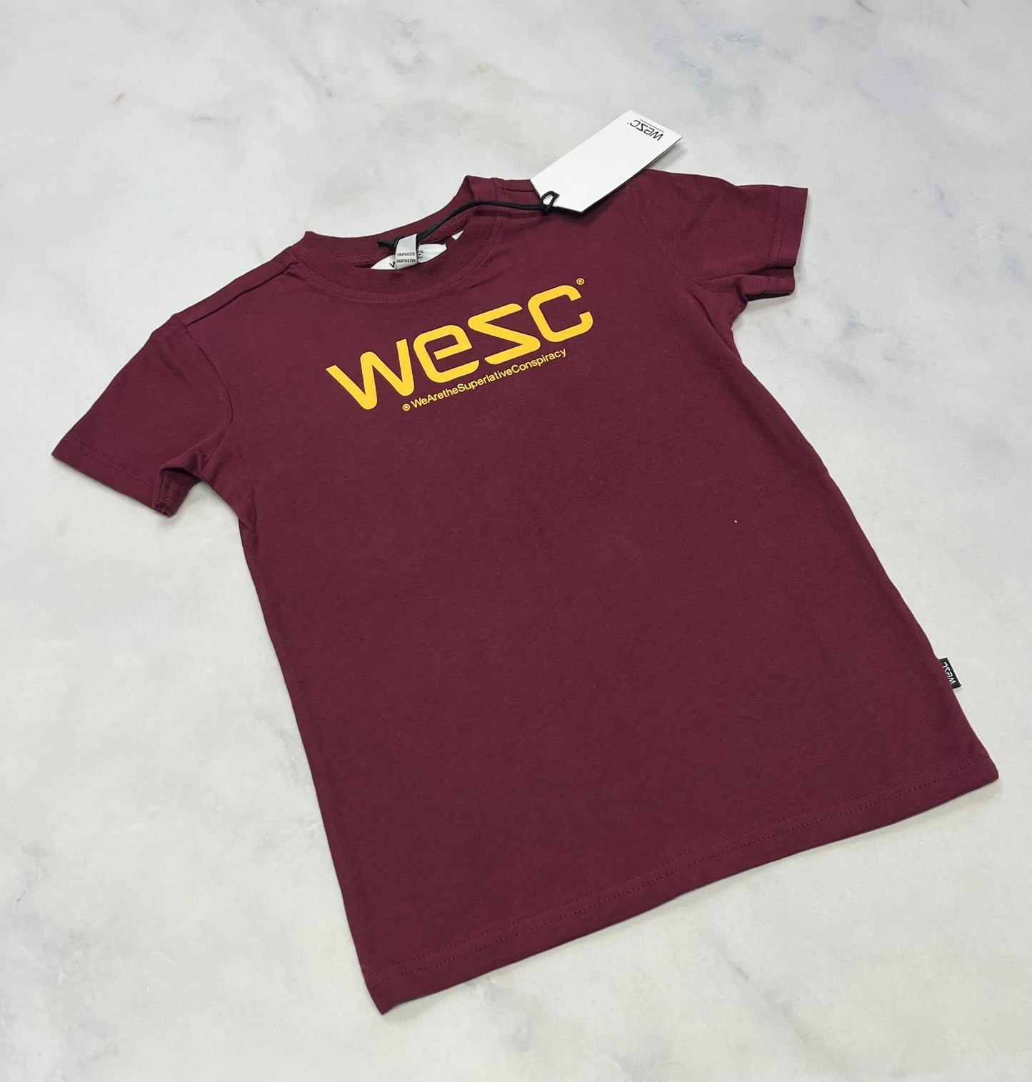 Manche courte : WESC neuf! Fait 5-6 ans