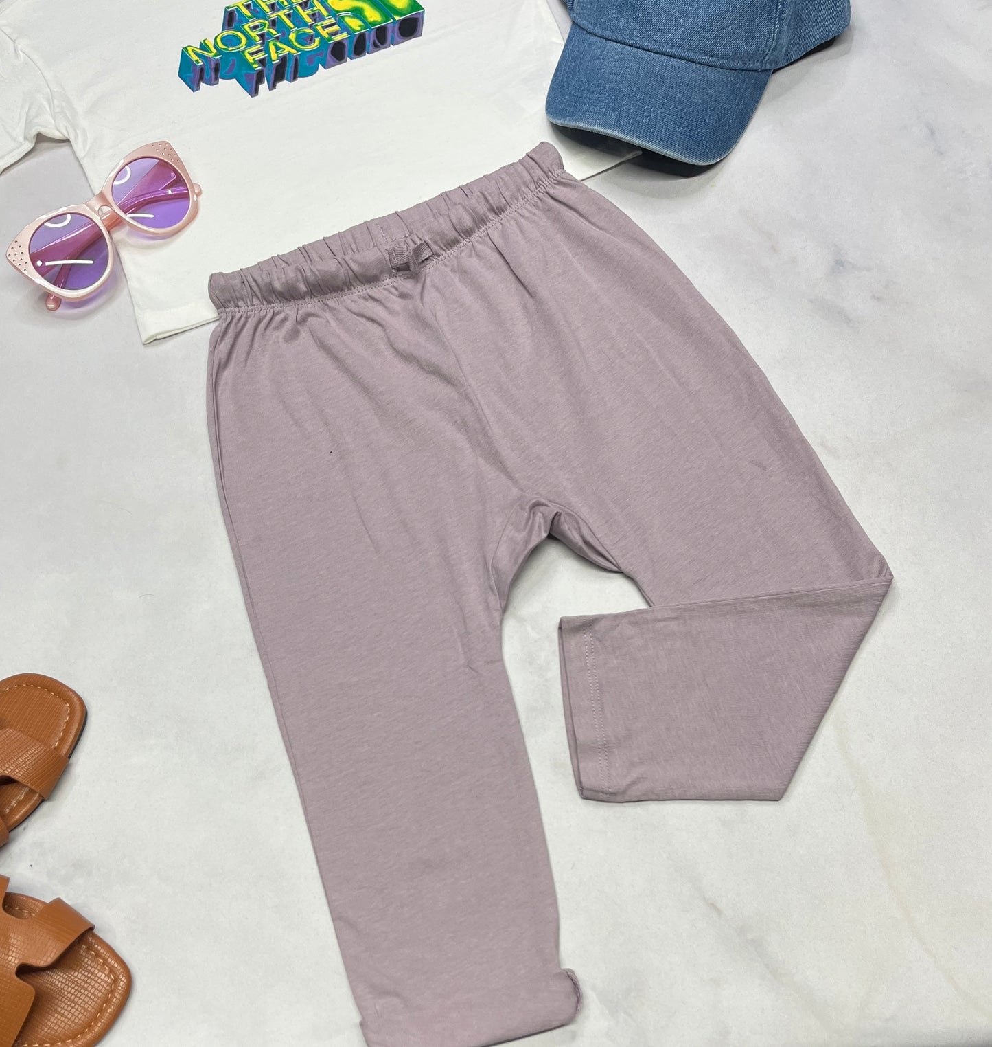 💜 Pantalon : ultra léger look taille haute . Printemps / été 4 ans fille neuf !