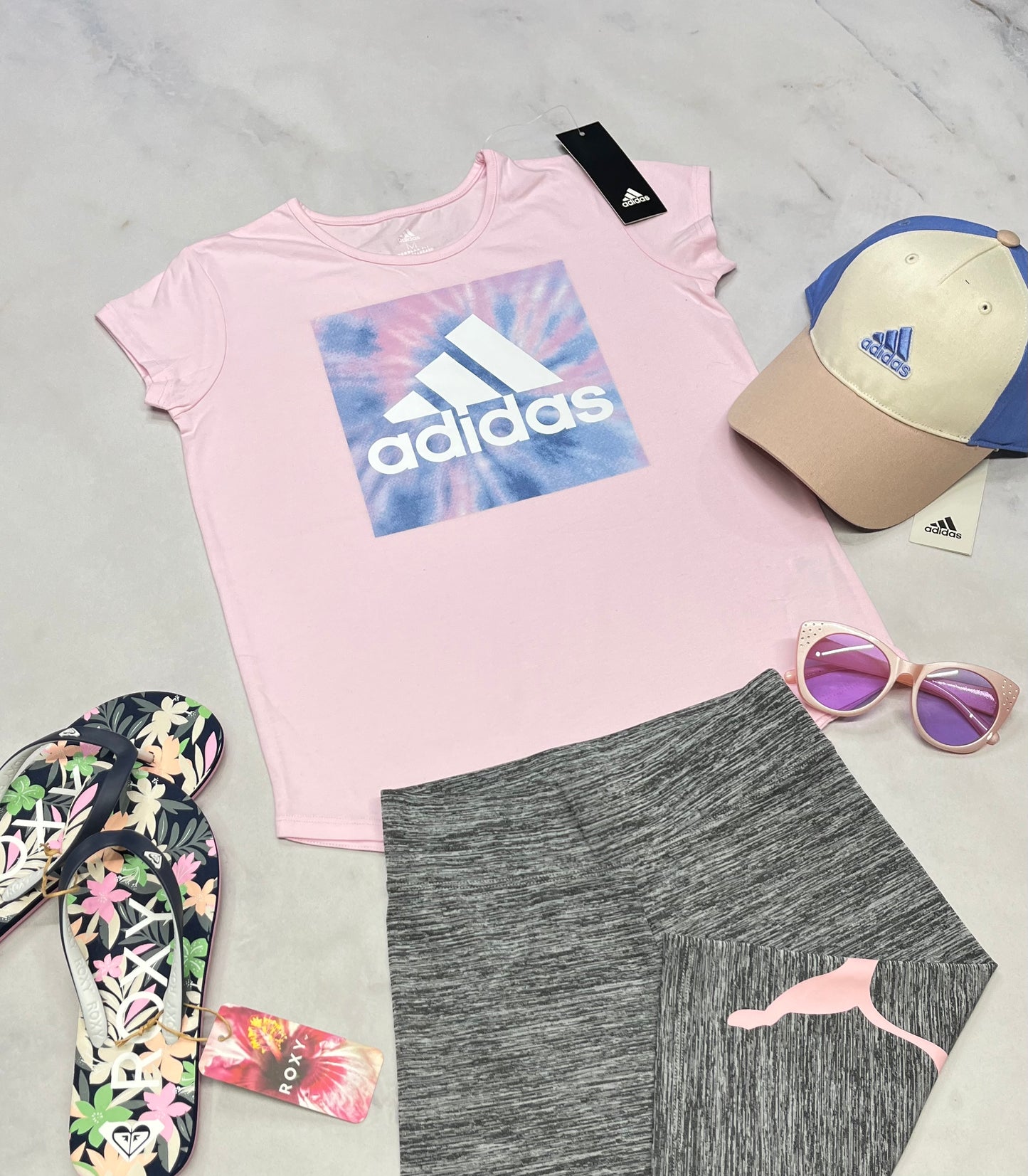 🤩 Manche courte : Adidas 10-12 ans fille neuf !