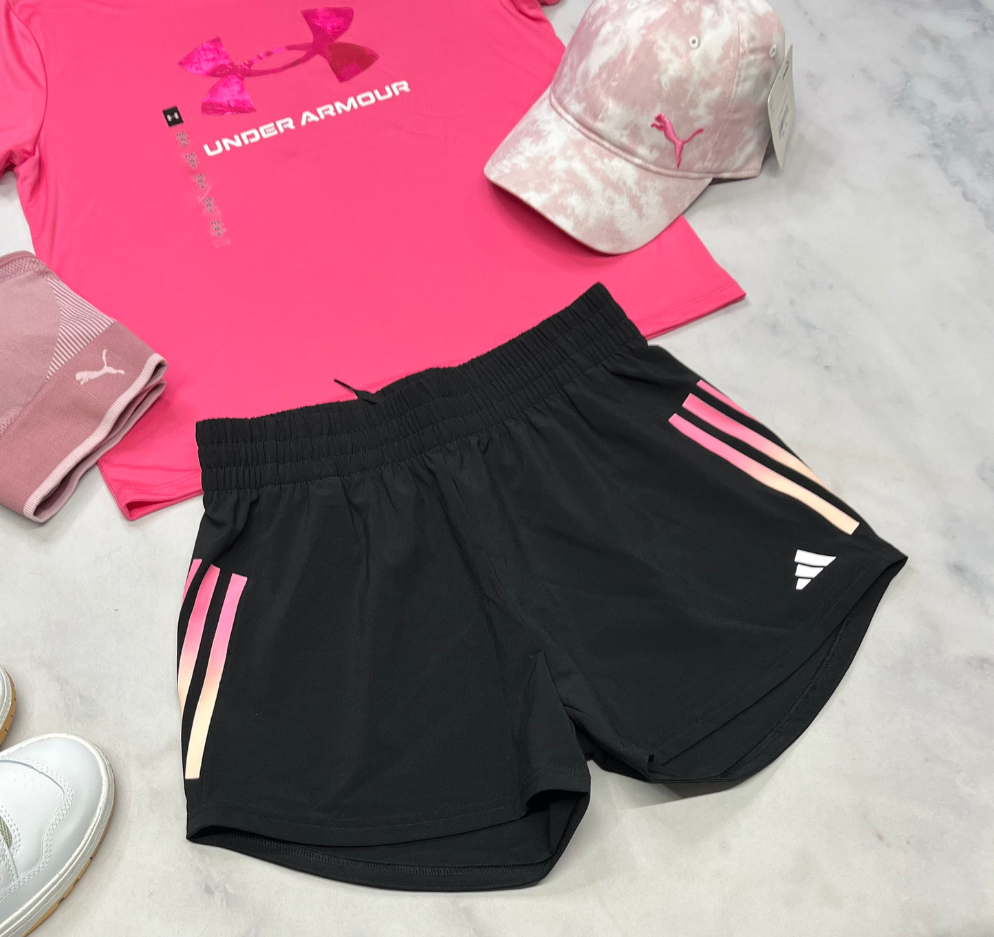 😍 Short Adidas : tissu de sport taille haute neuve ! 13-14 ans fille .