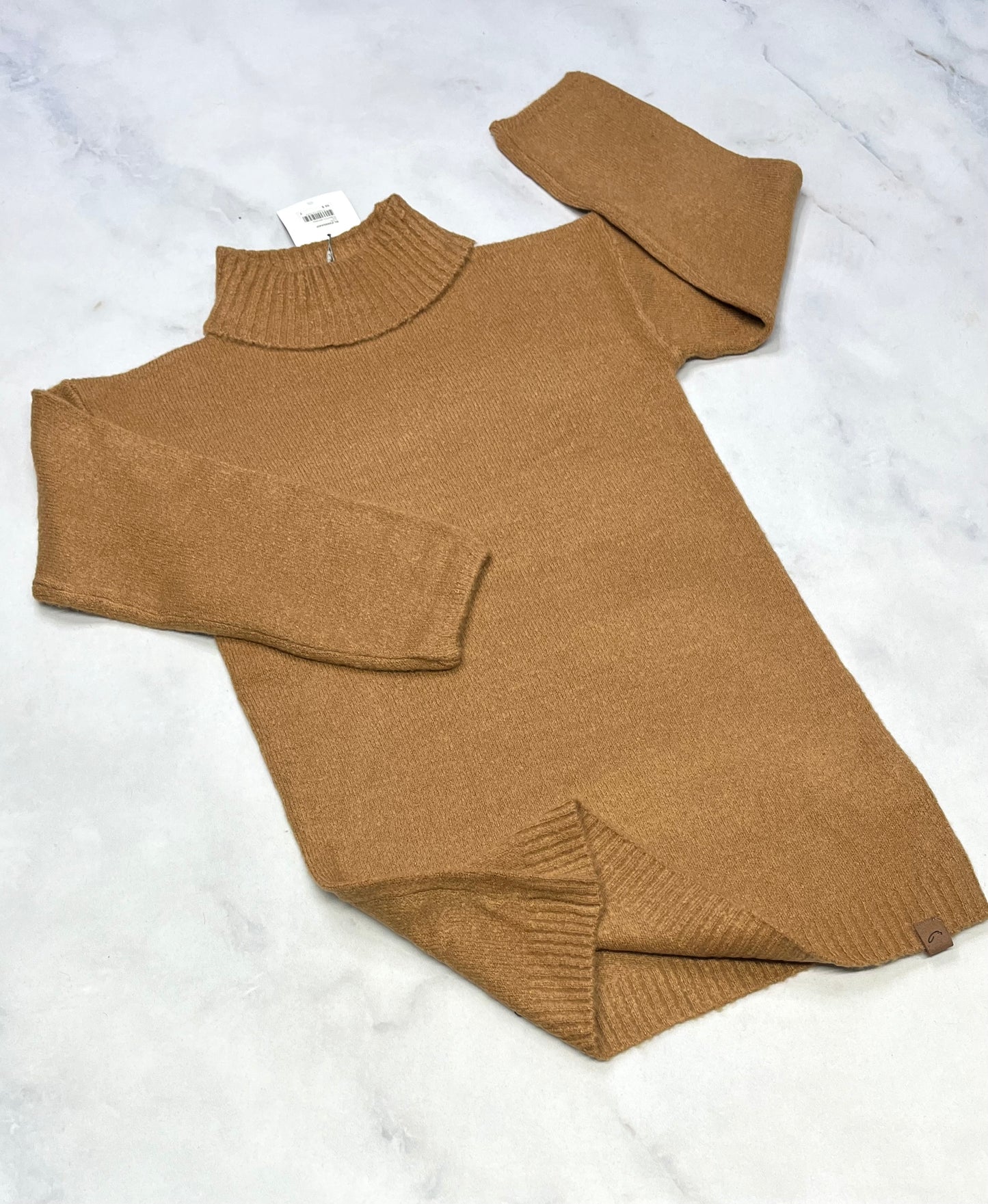 Robe : En tricot doux Blum. 7 ans fille . Molle et douce .