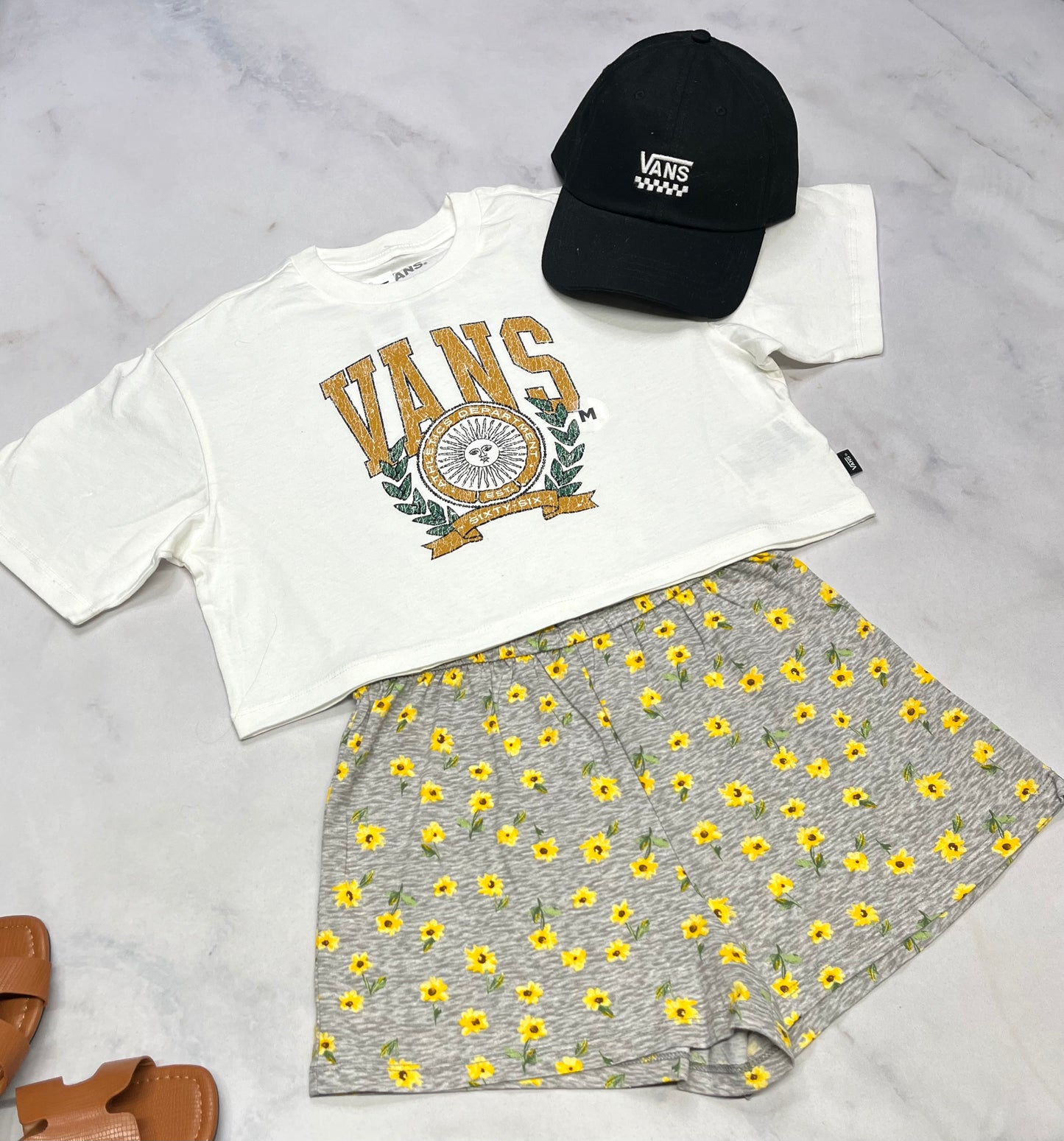 🌼1 pièce short soft stretch neuf ! 10-12 ans fille neuf !