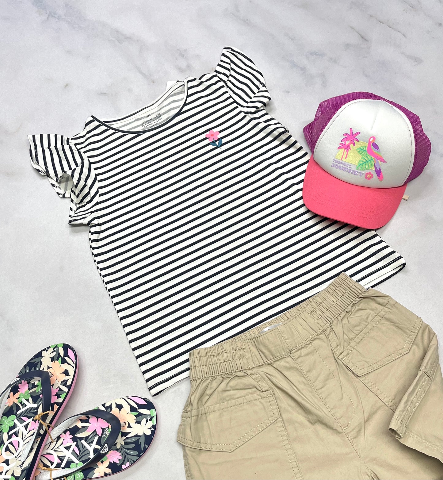 🌴 Manche courte : rayé 8-9 ans fille neuf !