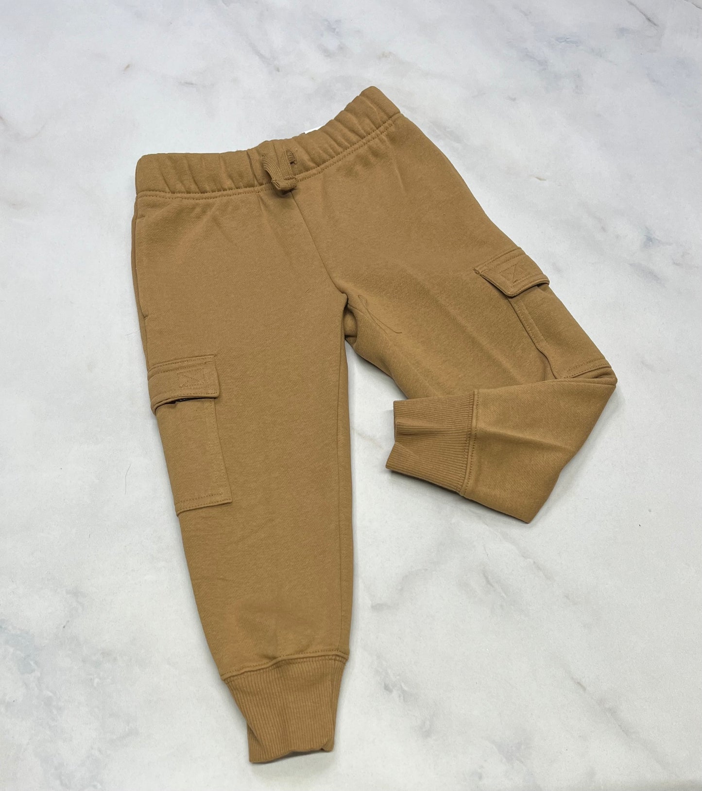 Jog. Cargo : chaud 4 ans neuf!