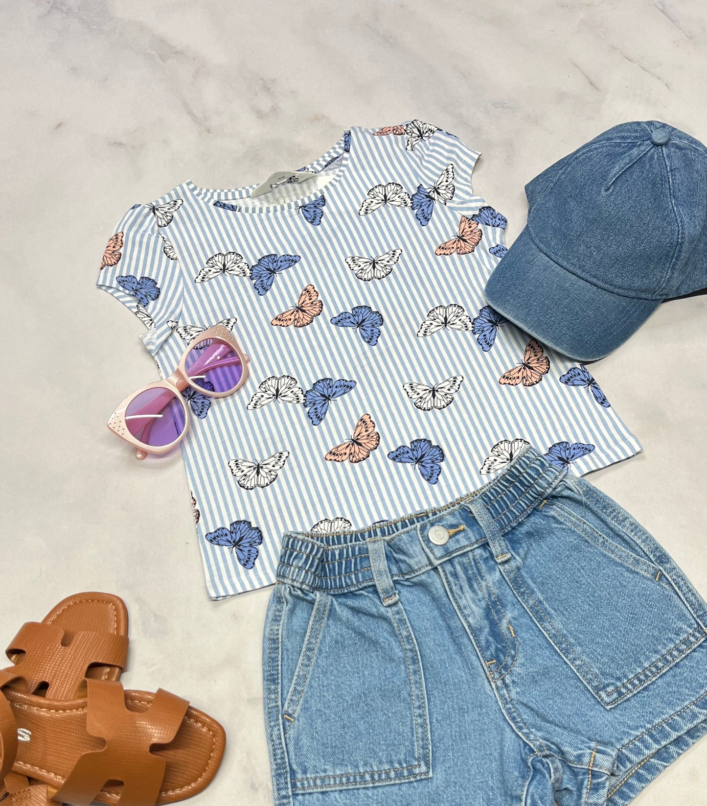 🦋 Manche courte : rayé 5 ans fille neuf !