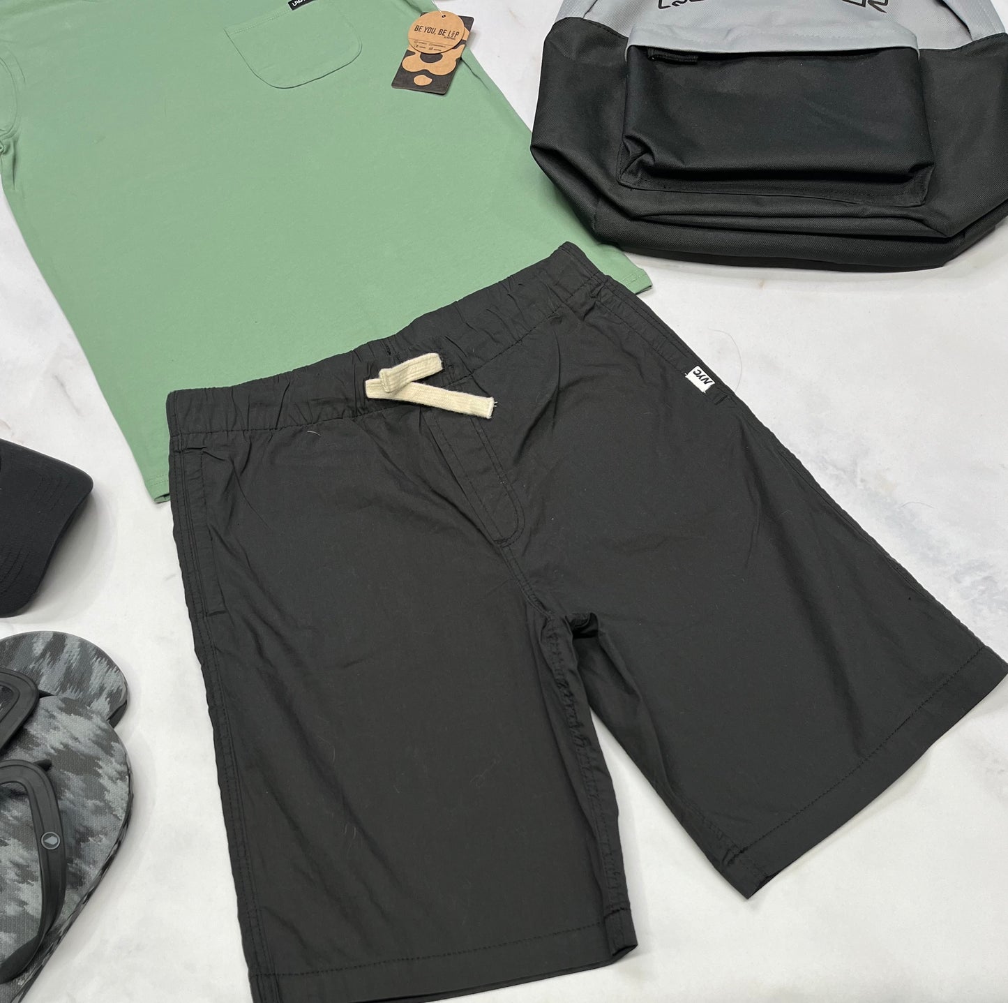 🌿 Bermuda : en coton souple charcoal 12 ans garçon neuf !