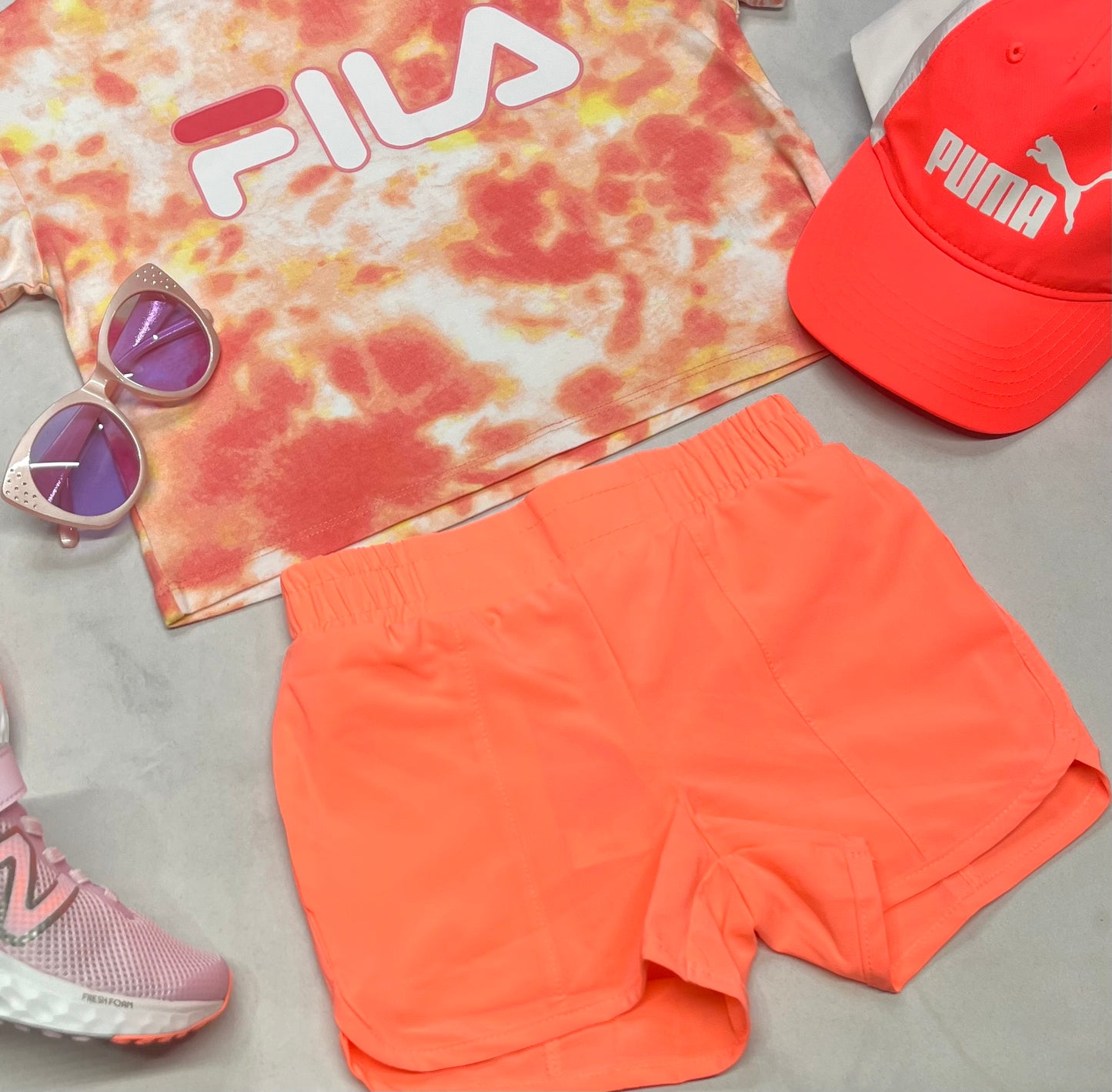 ☀️ Short : corail en tissu de sport culotte intégré . 5-6 ans fille neuve .