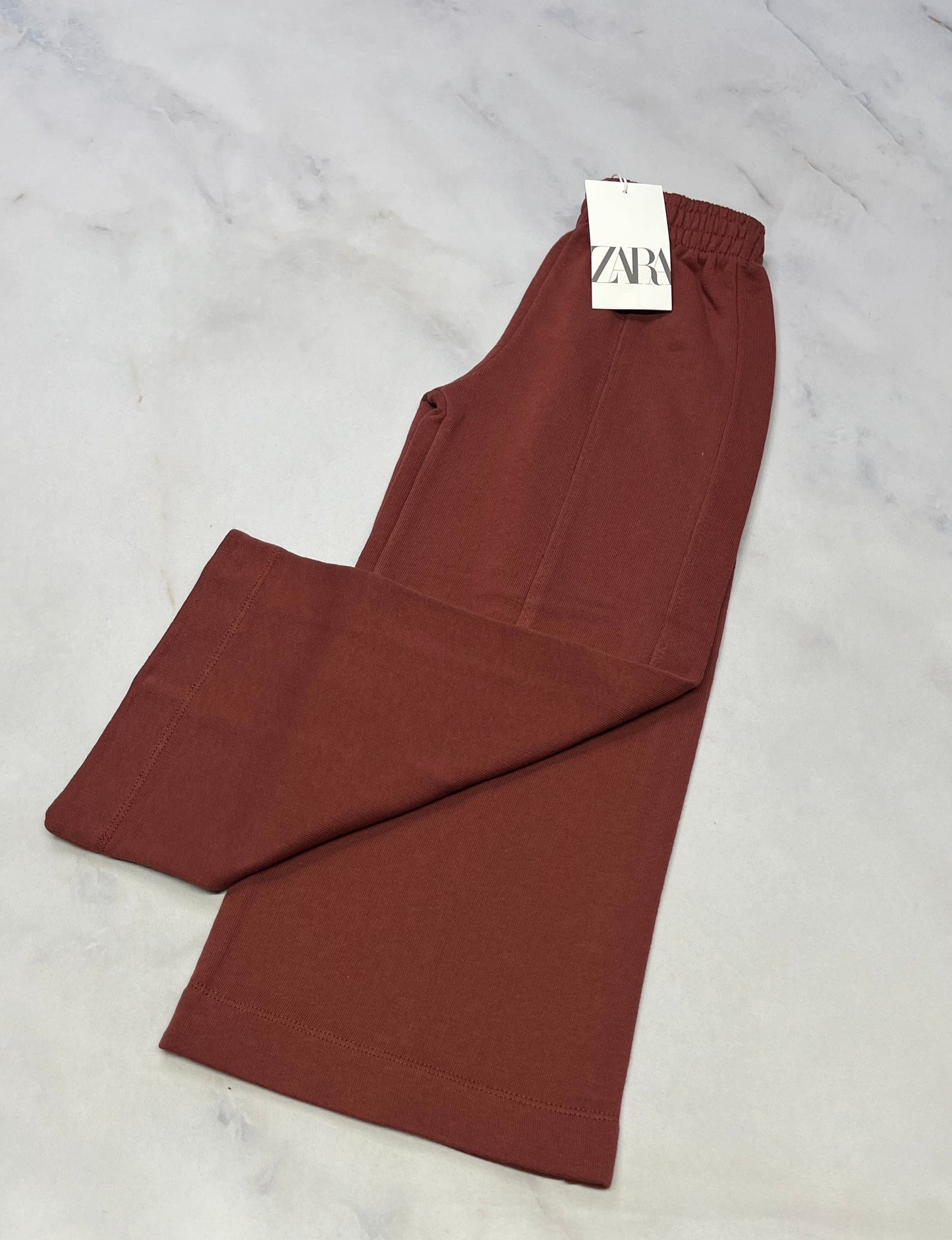ZARA : Jogger en ouaté jambe large neuf ! ( rouille) .