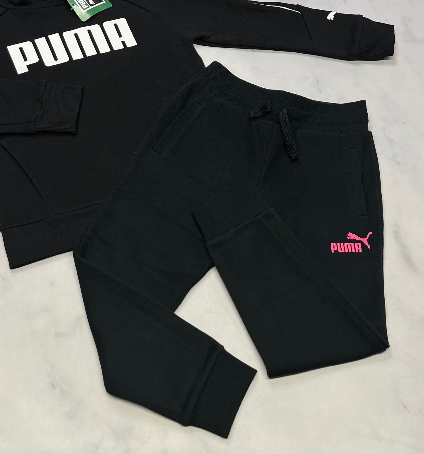 DUO: ouaté Puma neuf! 6(5-6 ans )
