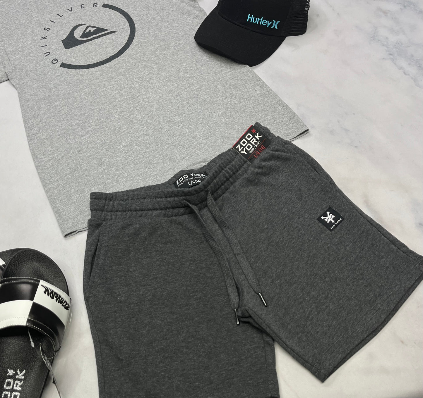 🌿 short : Zoo York en ouaté confo 14 ans garçon neuve !